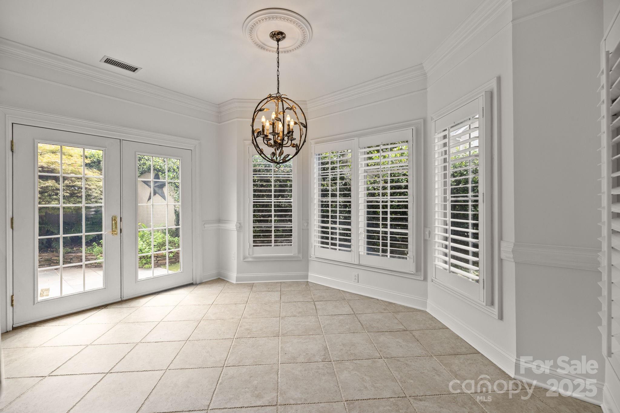 3430 Royal Crest Drive
