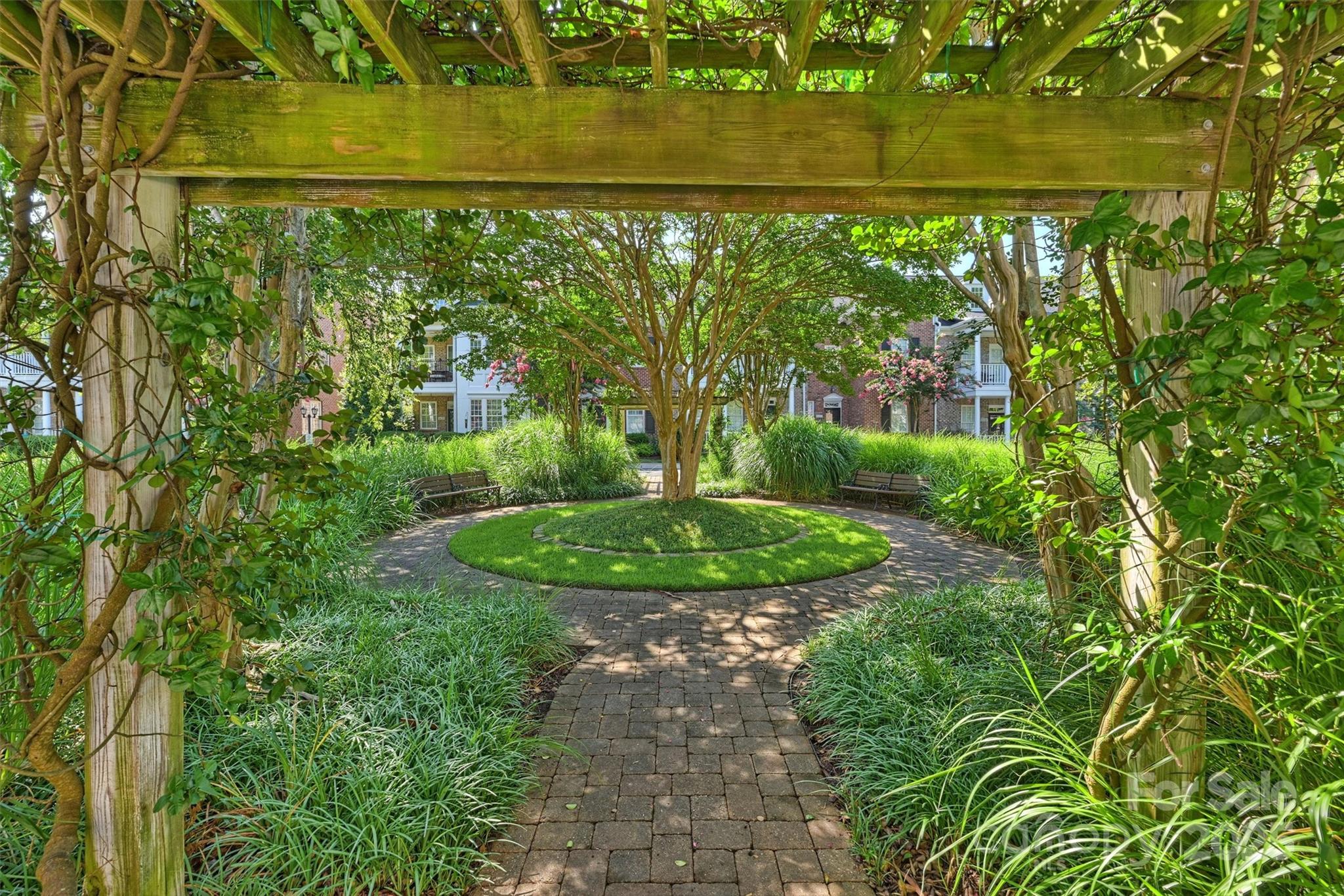 8238 Indigo Row