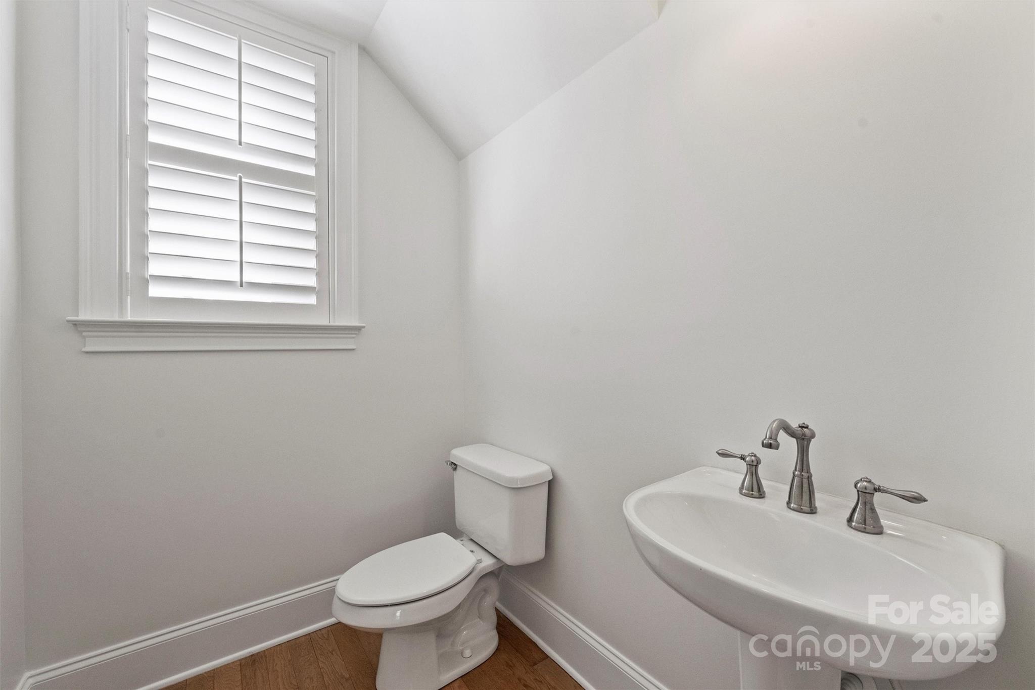 8238 Indigo Row