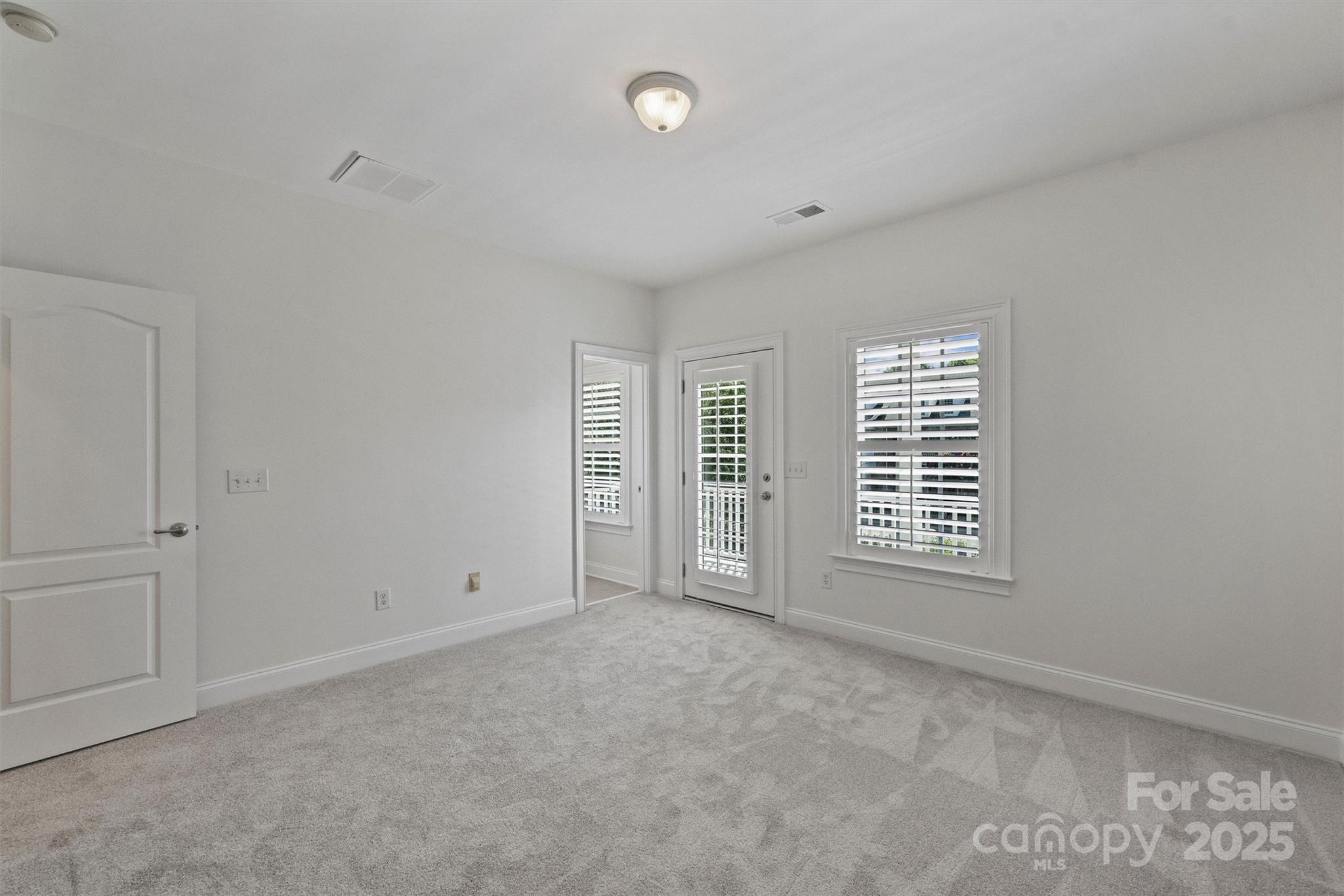 8238 Indigo Row