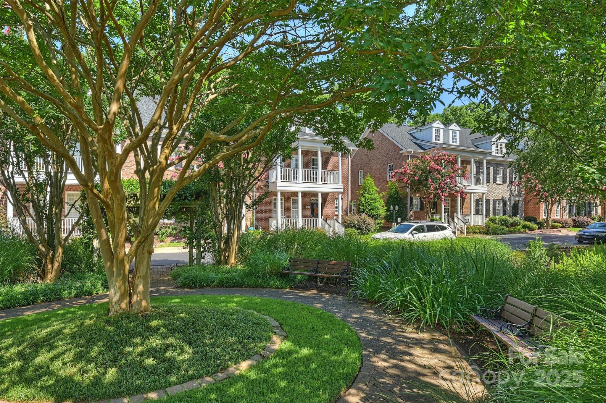 8238 Indigo Row
