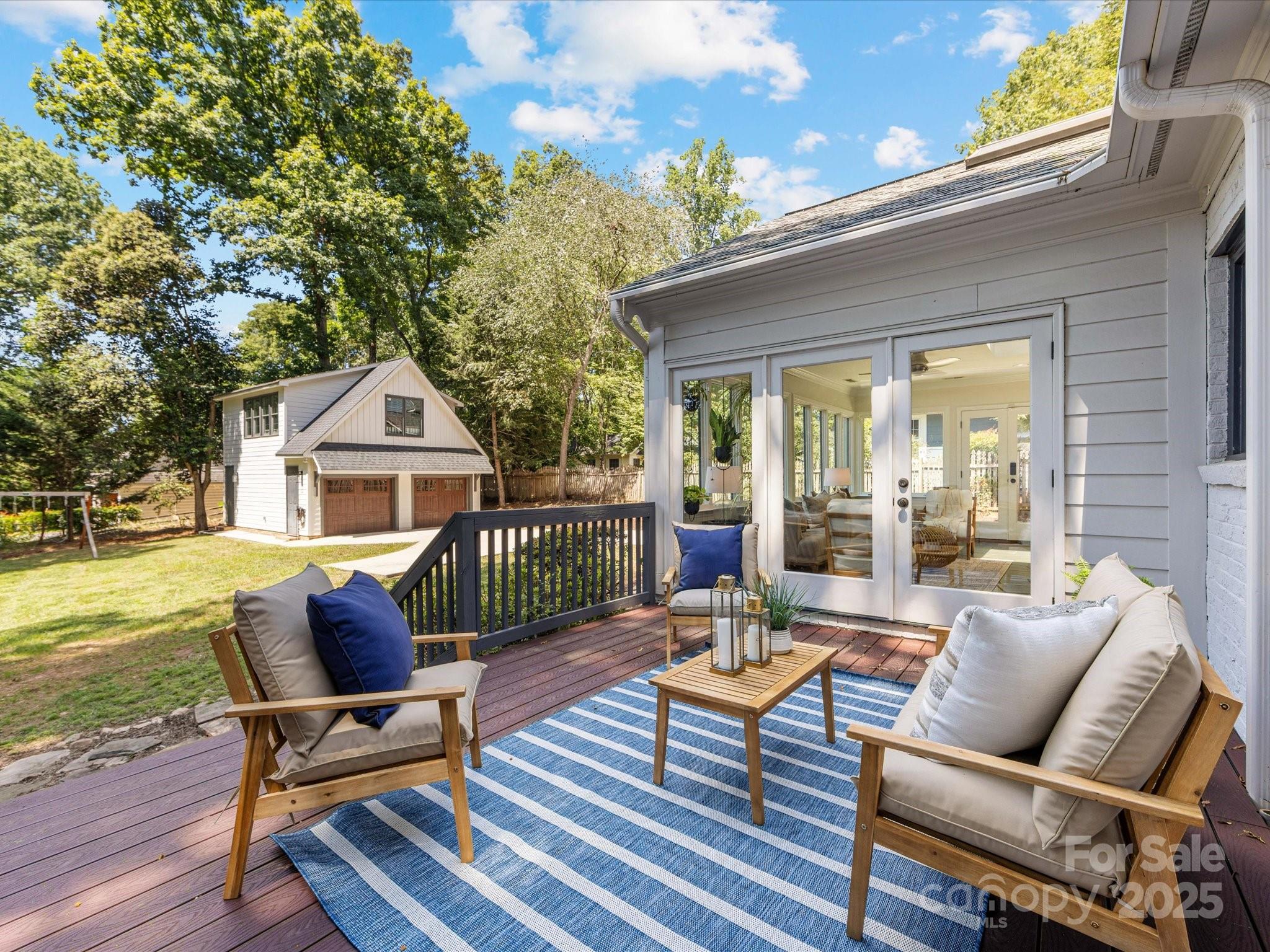 2118 Sharon Road
