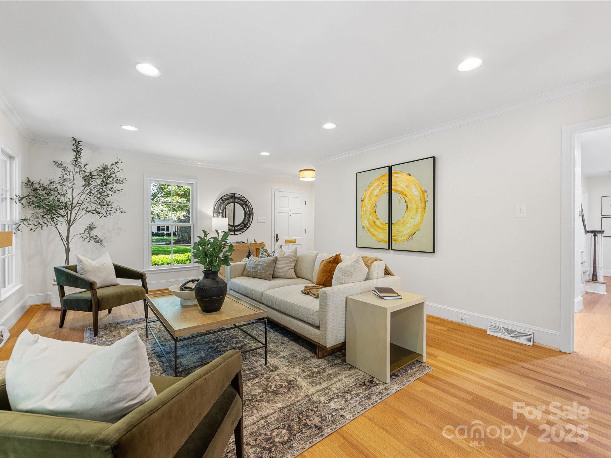 2118 Sharon Road