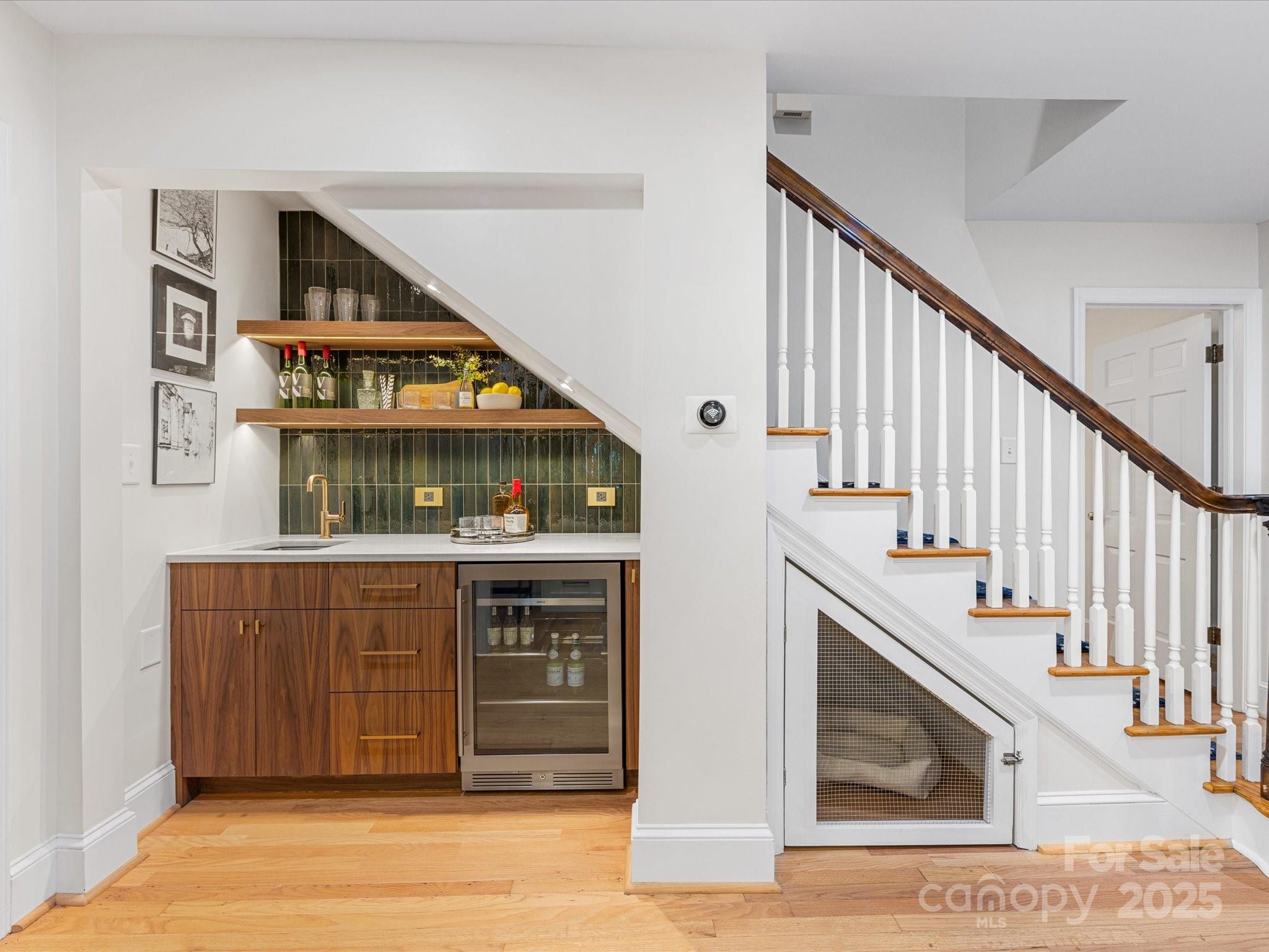 2118 Sharon Road