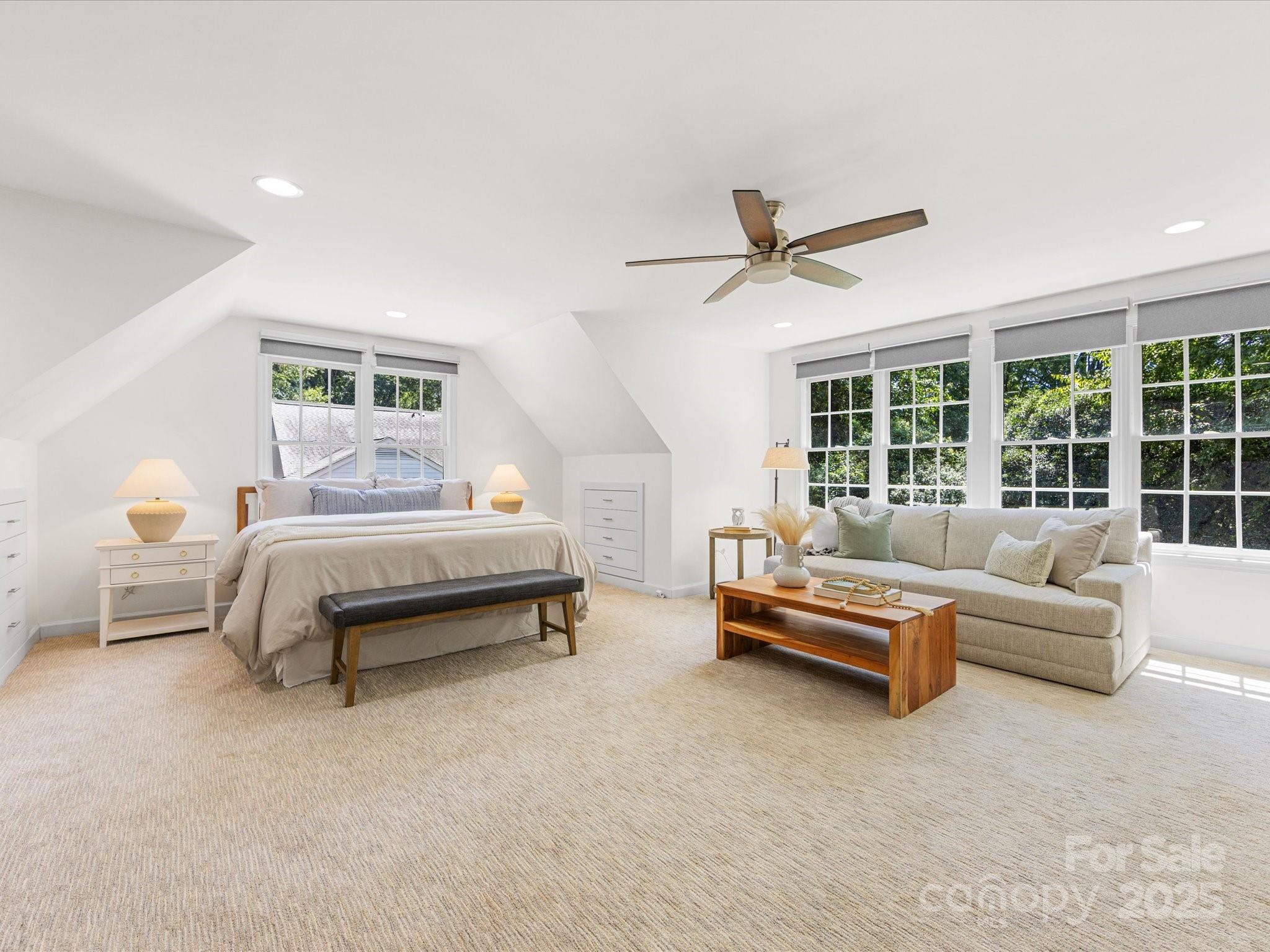 2118 Sharon Road