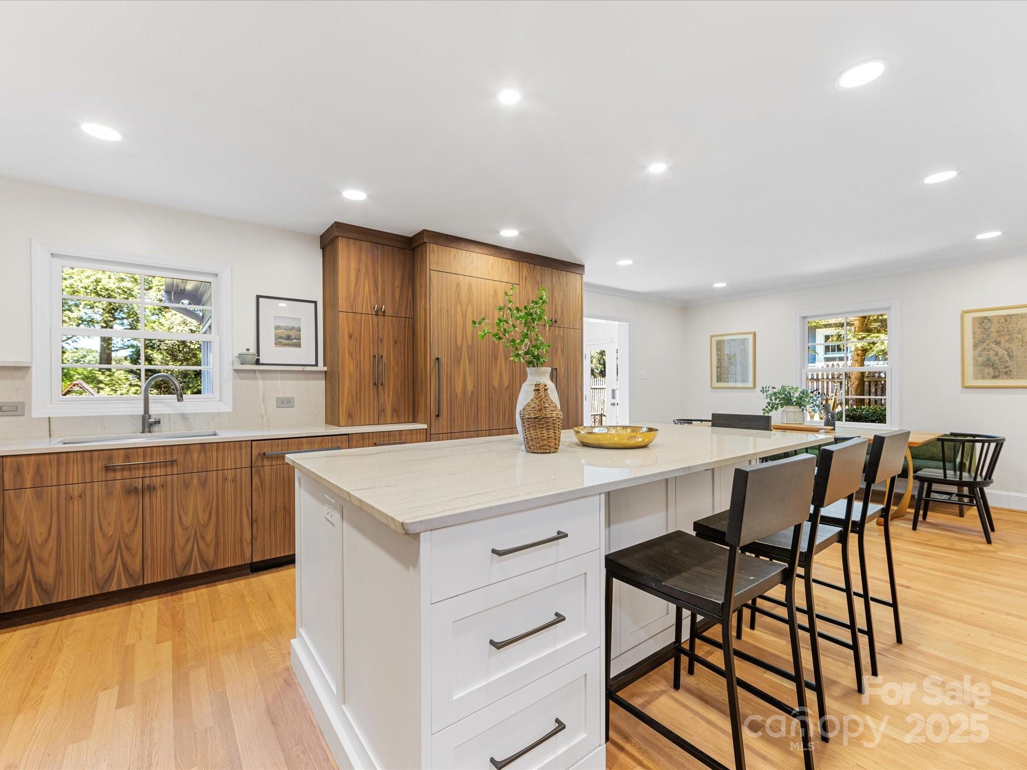 2118 Sharon Road