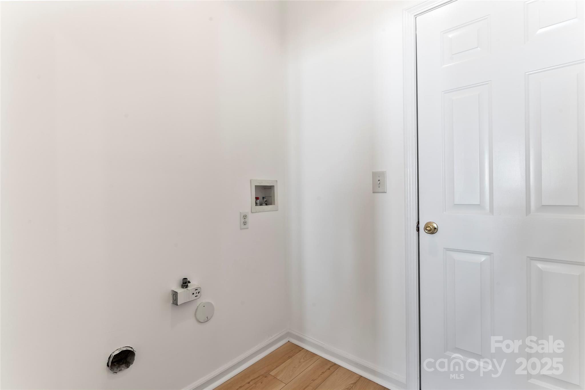 1836 Danny Court