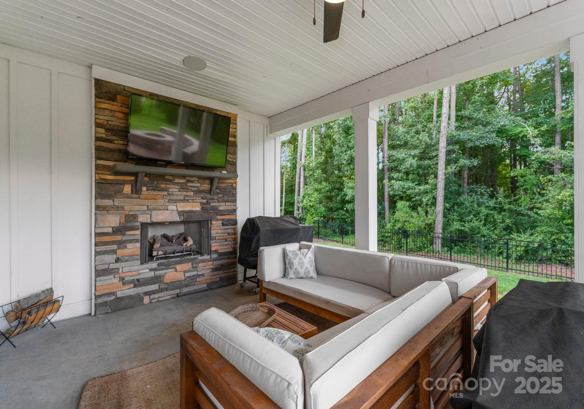 11228 Wooded Saddle Road