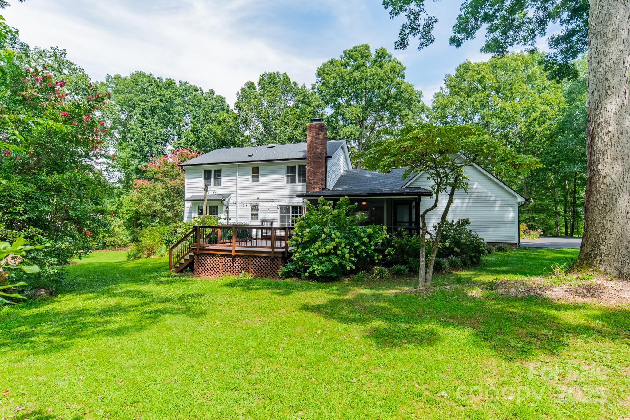 8504 Viking Drive