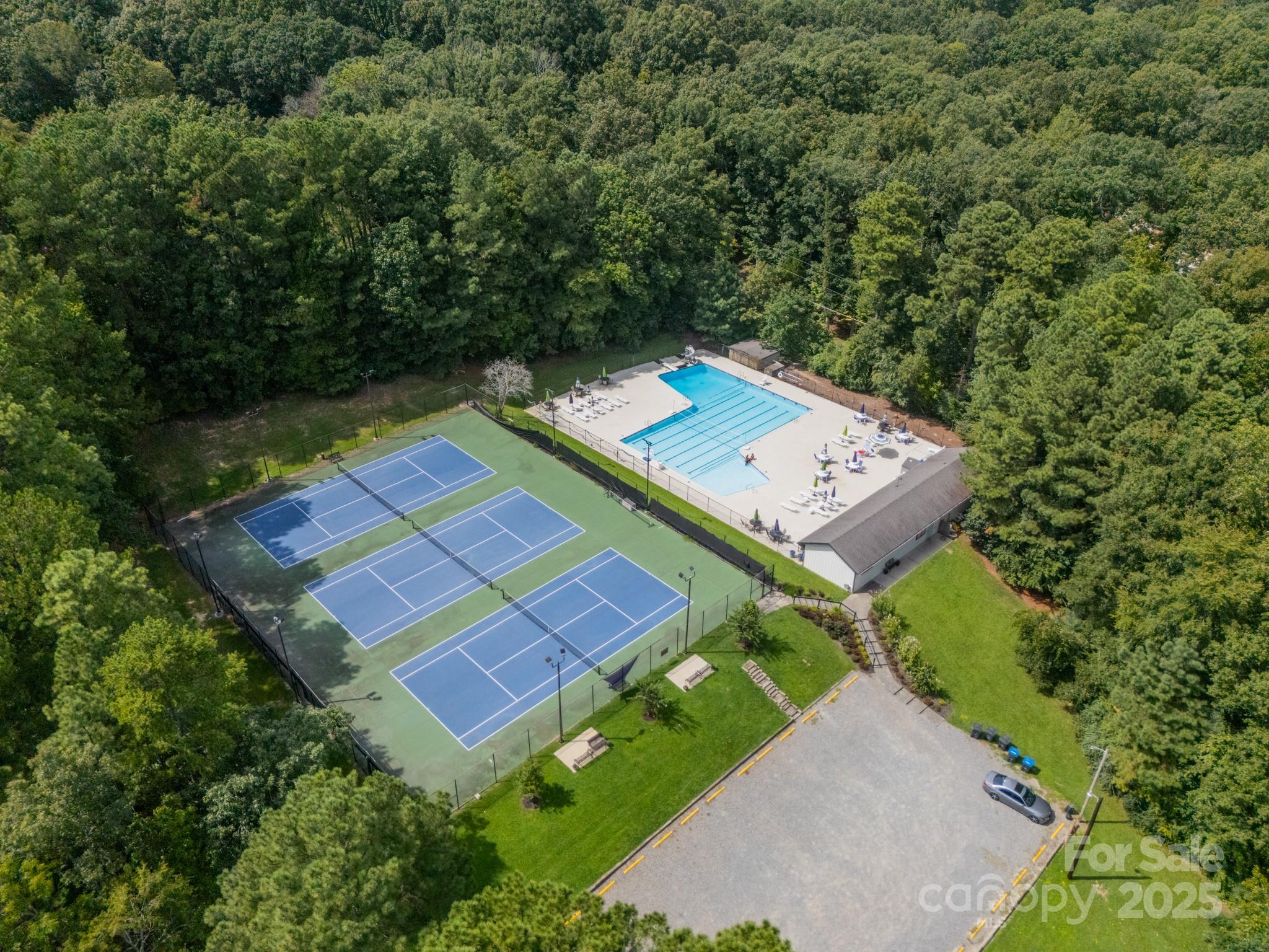 8504 Viking Drive