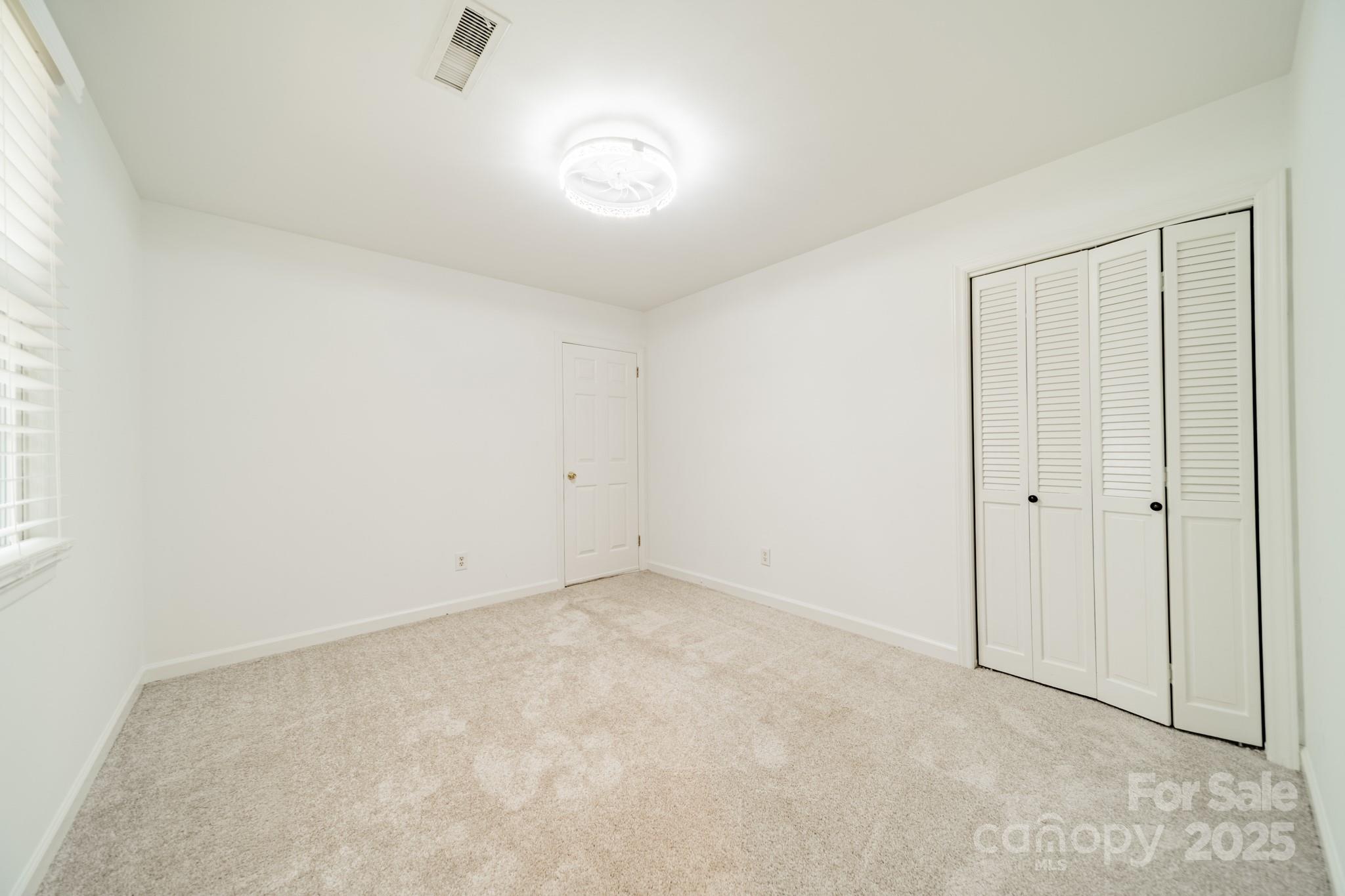 8504 Viking Drive