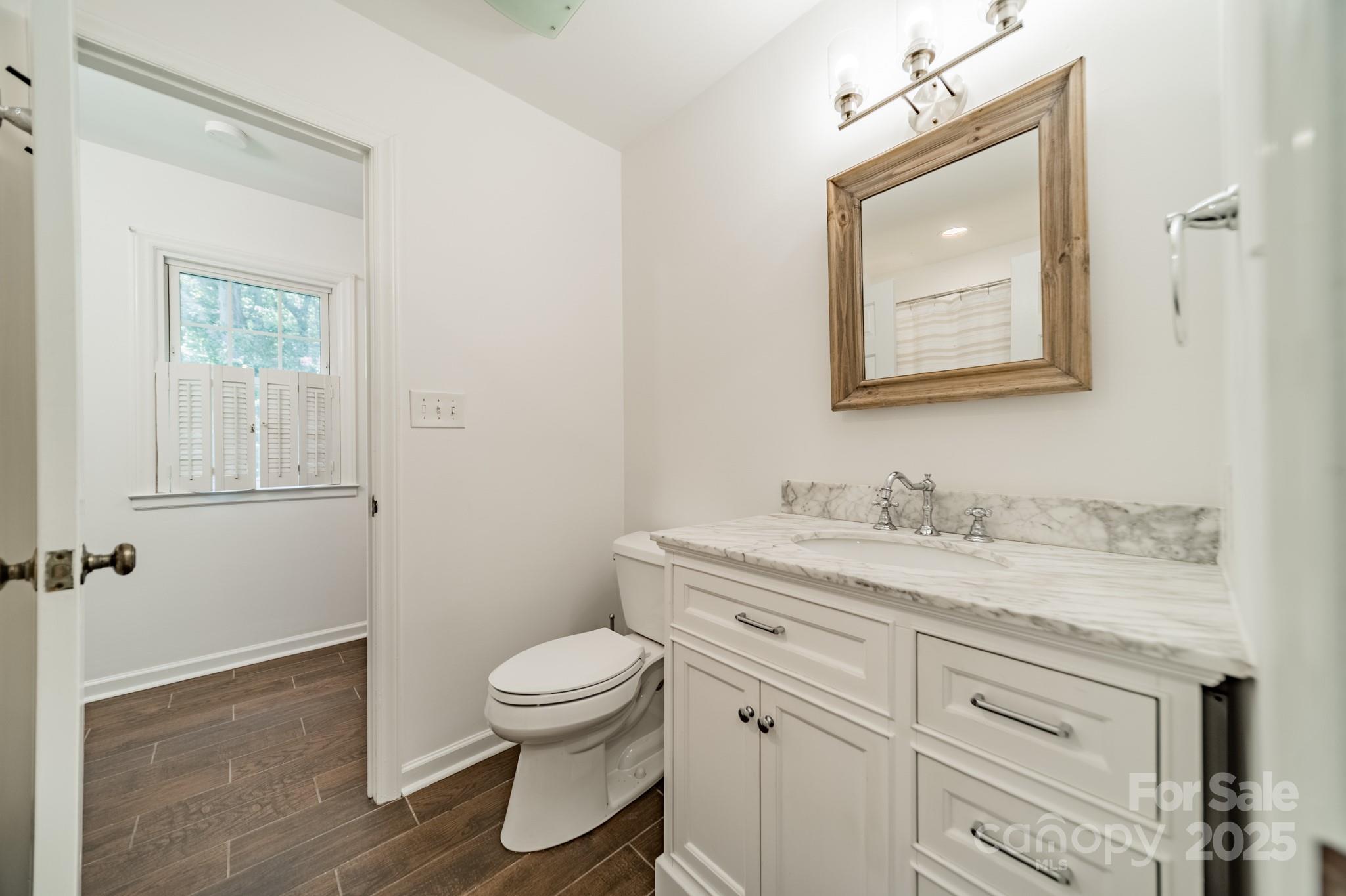 8504 Viking Drive