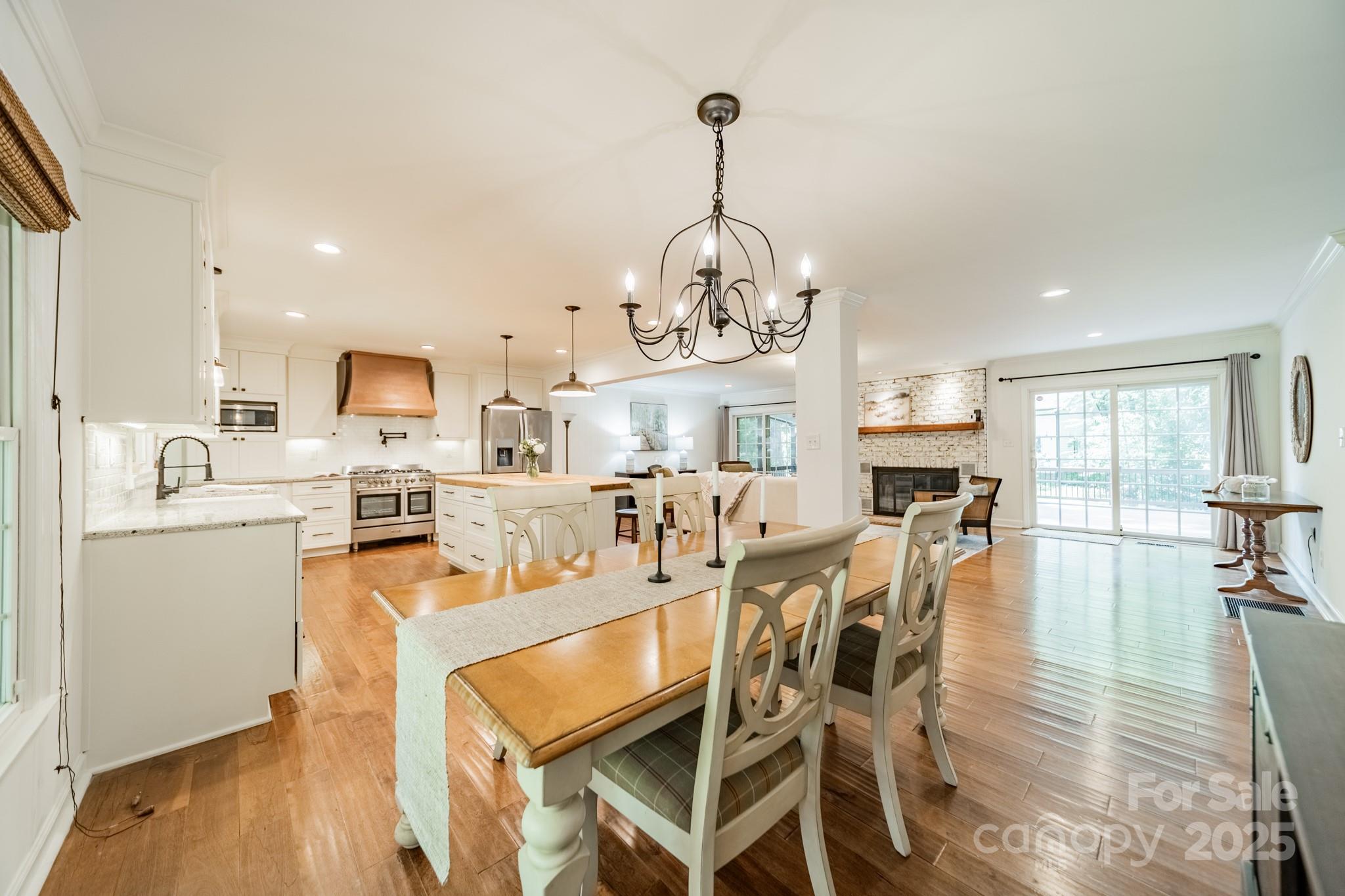 8504 Viking Drive