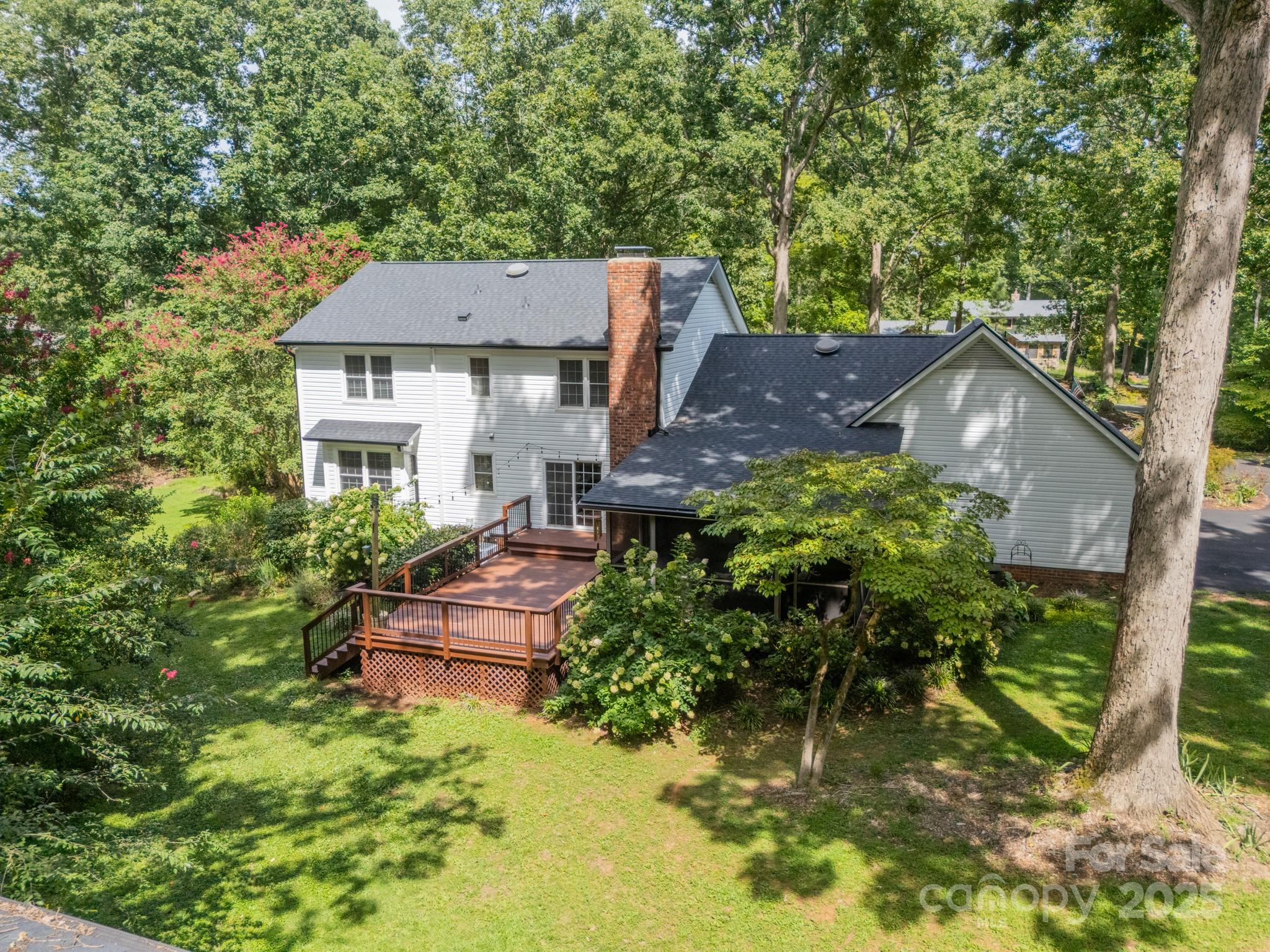 8504 Viking Drive