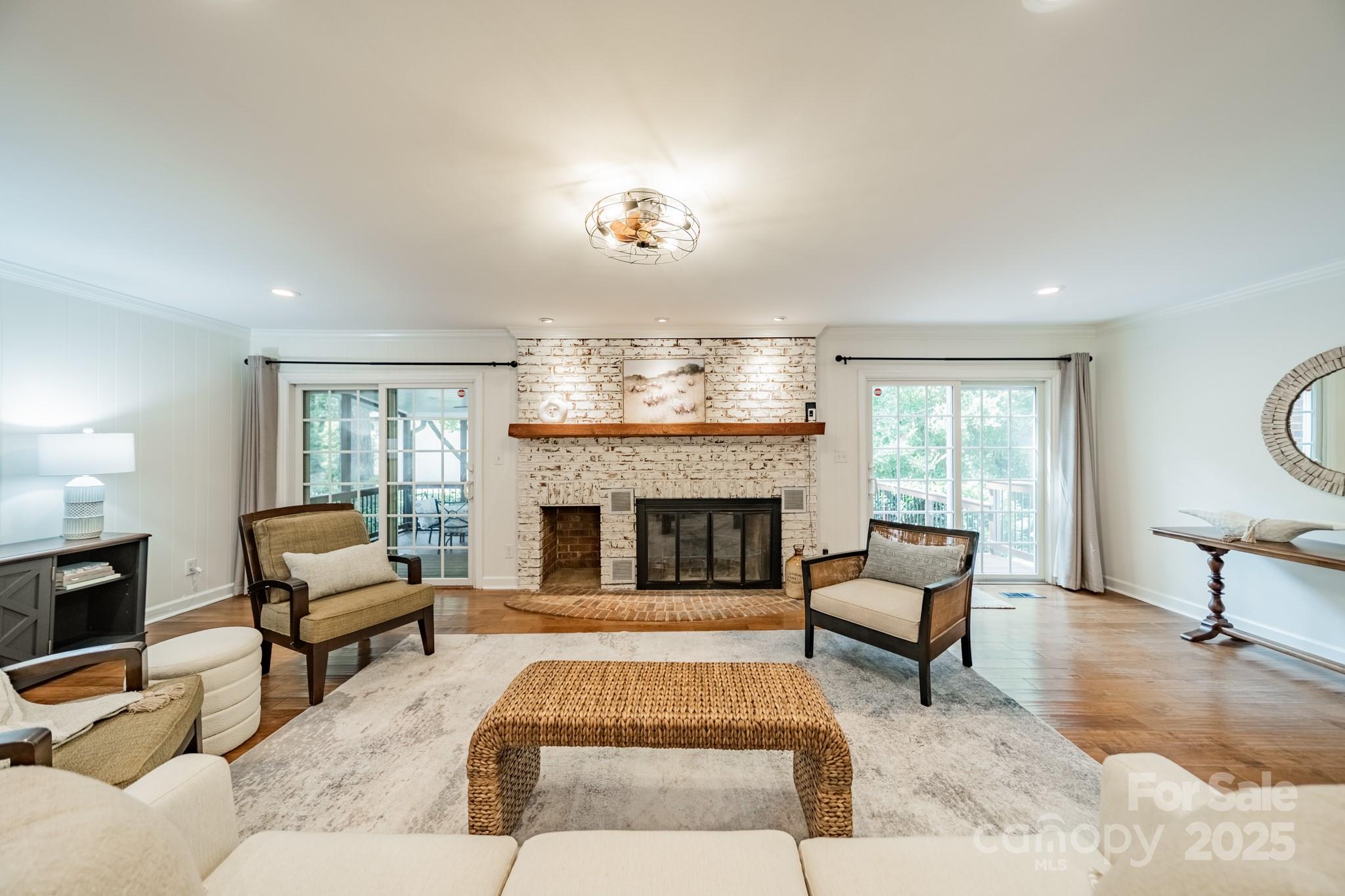 8504 Viking Drive