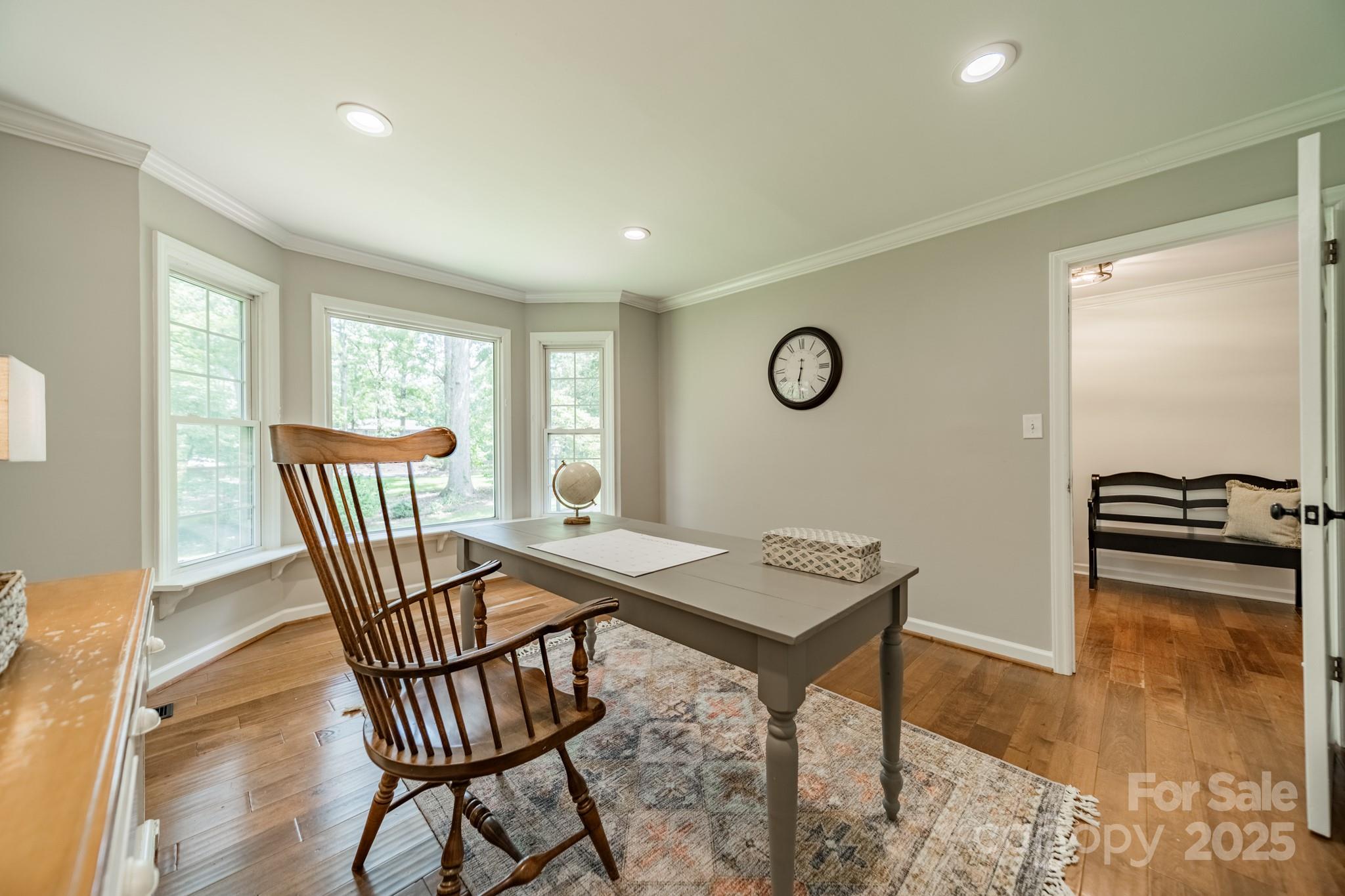 8504 Viking Drive