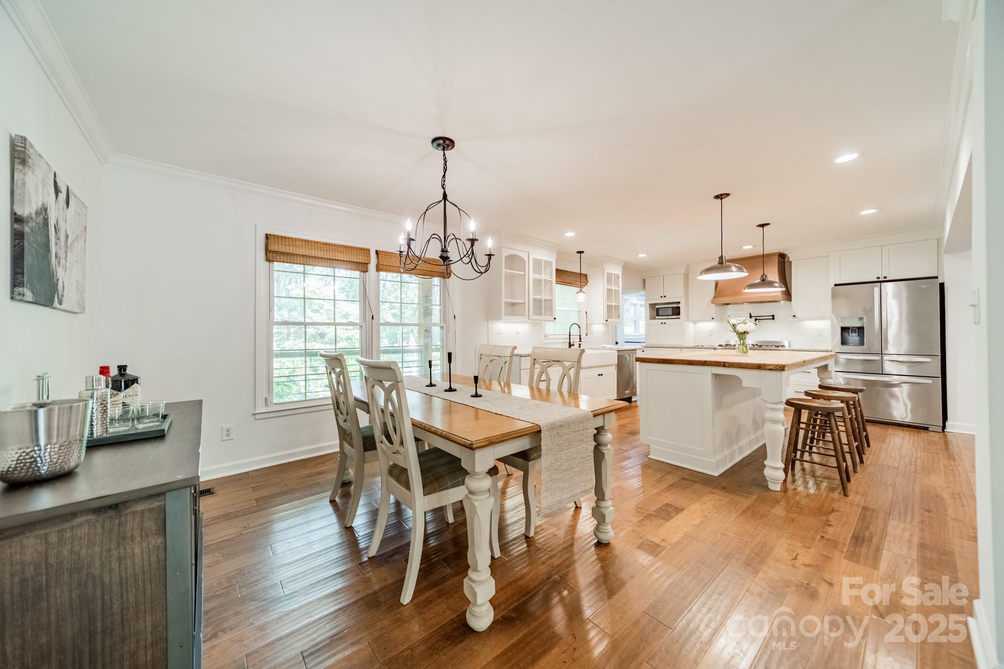 8504 Viking Drive