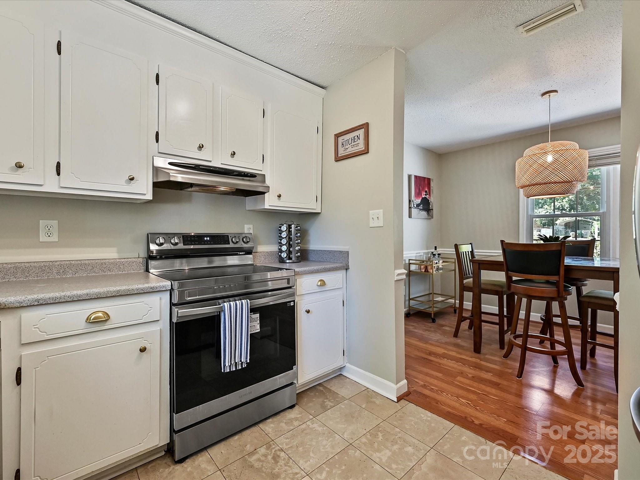 3808 Cobbleridge Drive