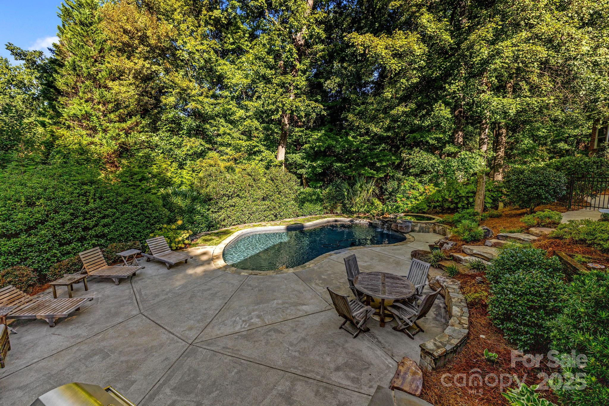 2718 Chessel Place
