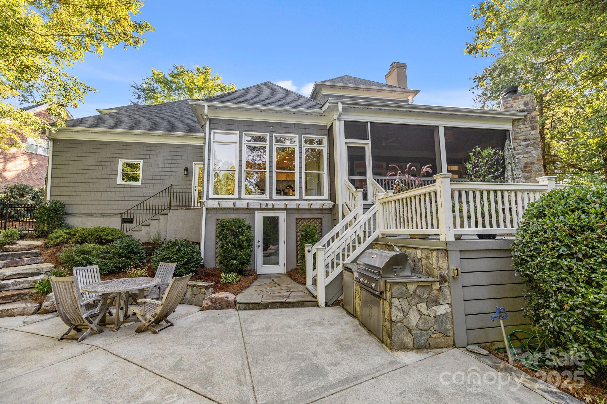 2718 Chessel Place