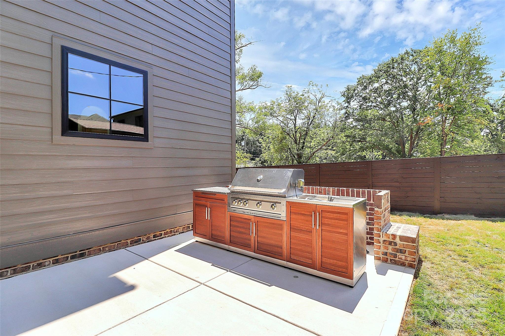 2209 Norcross Place