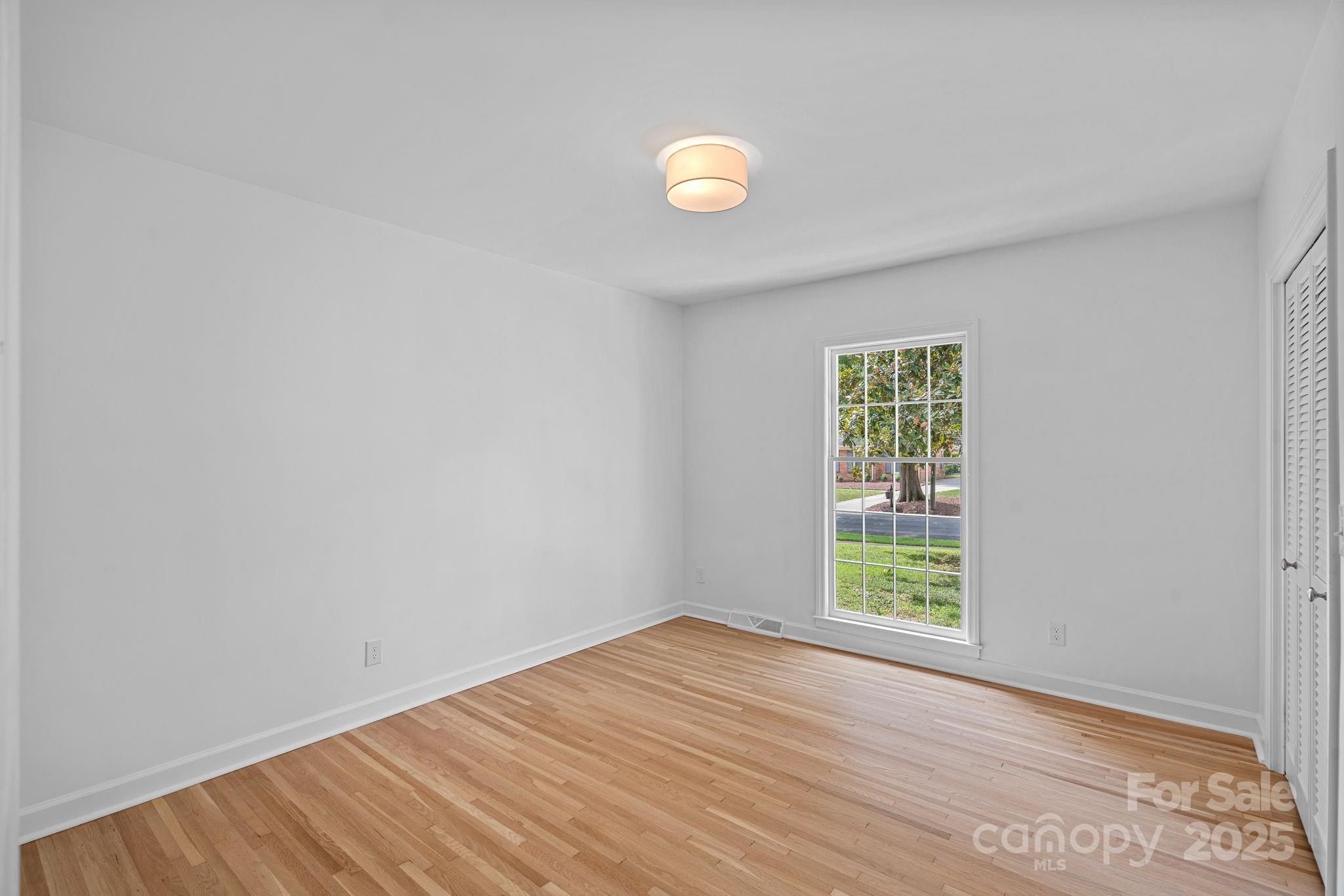 1330 Redcoat Drive