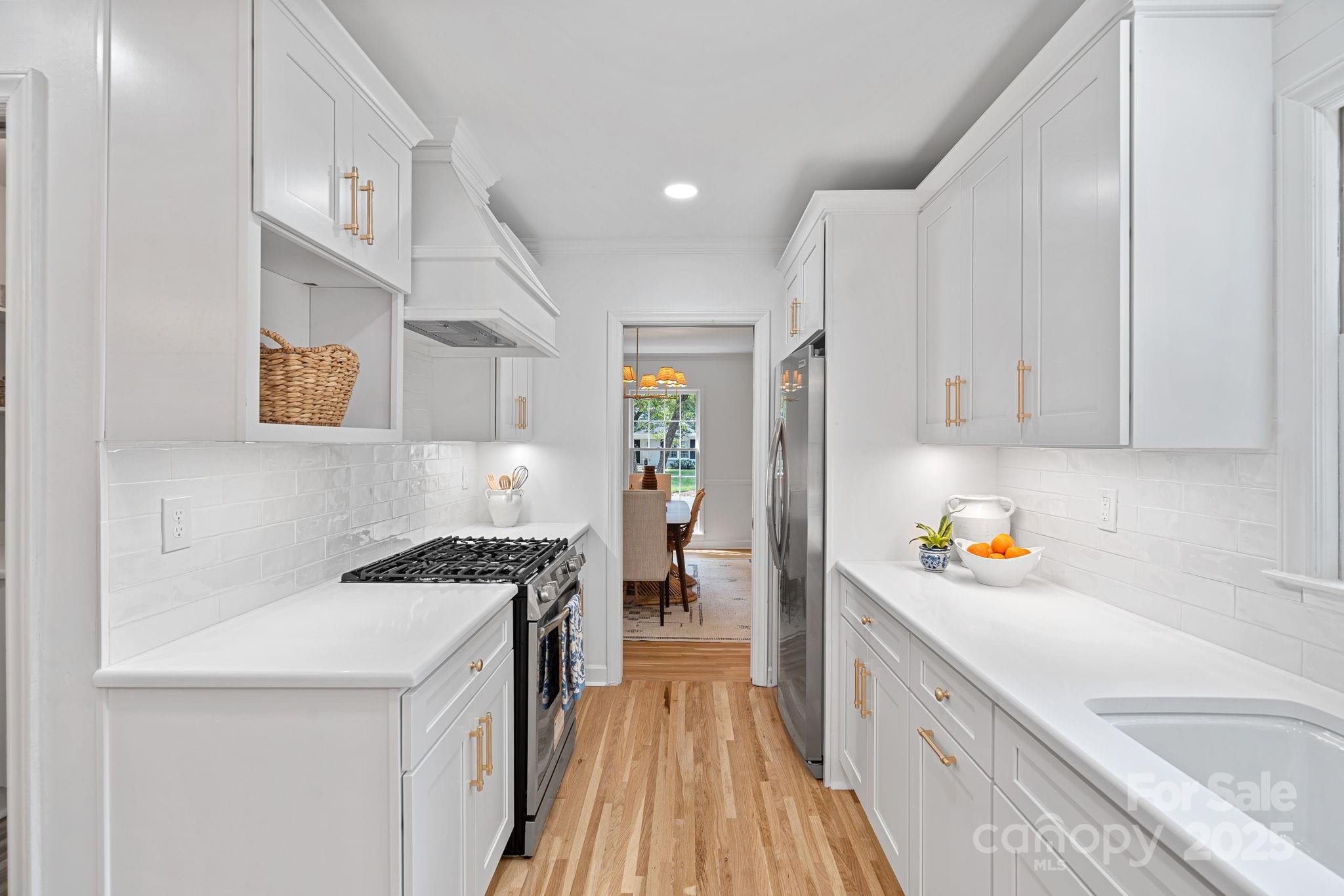 1330 Redcoat Drive