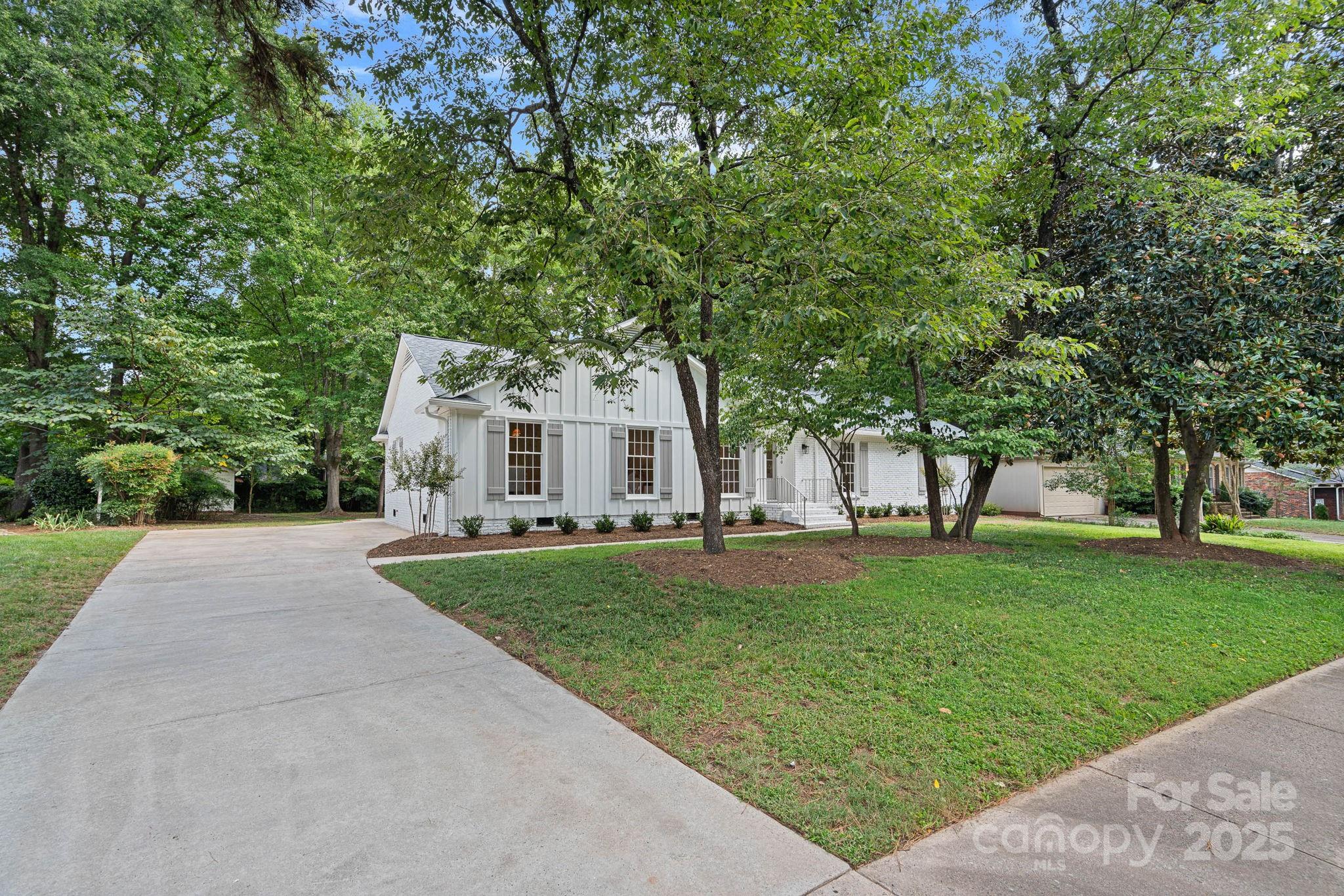 1330 Redcoat Drive