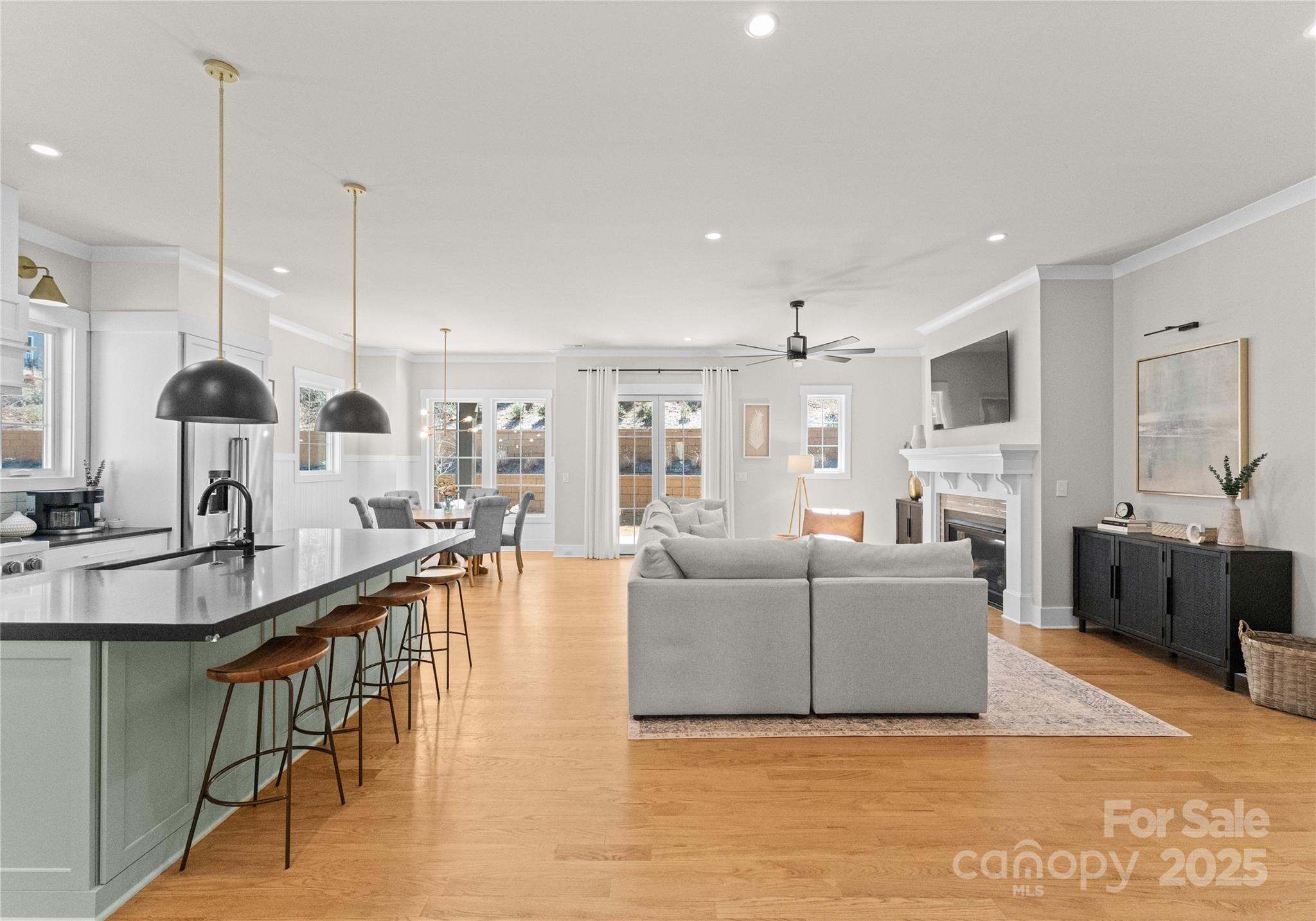 831 Naples Drive