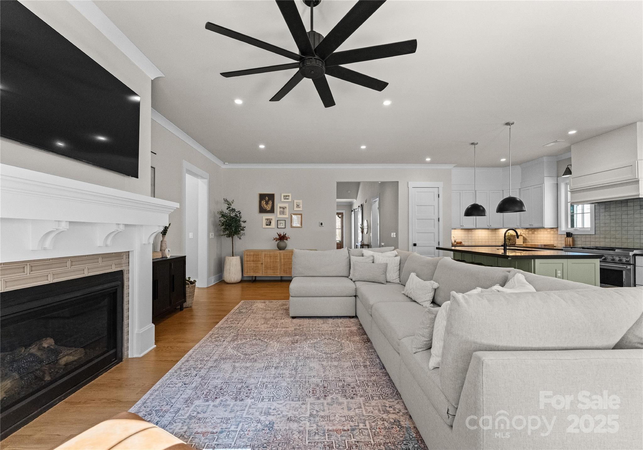 831 Naples Drive