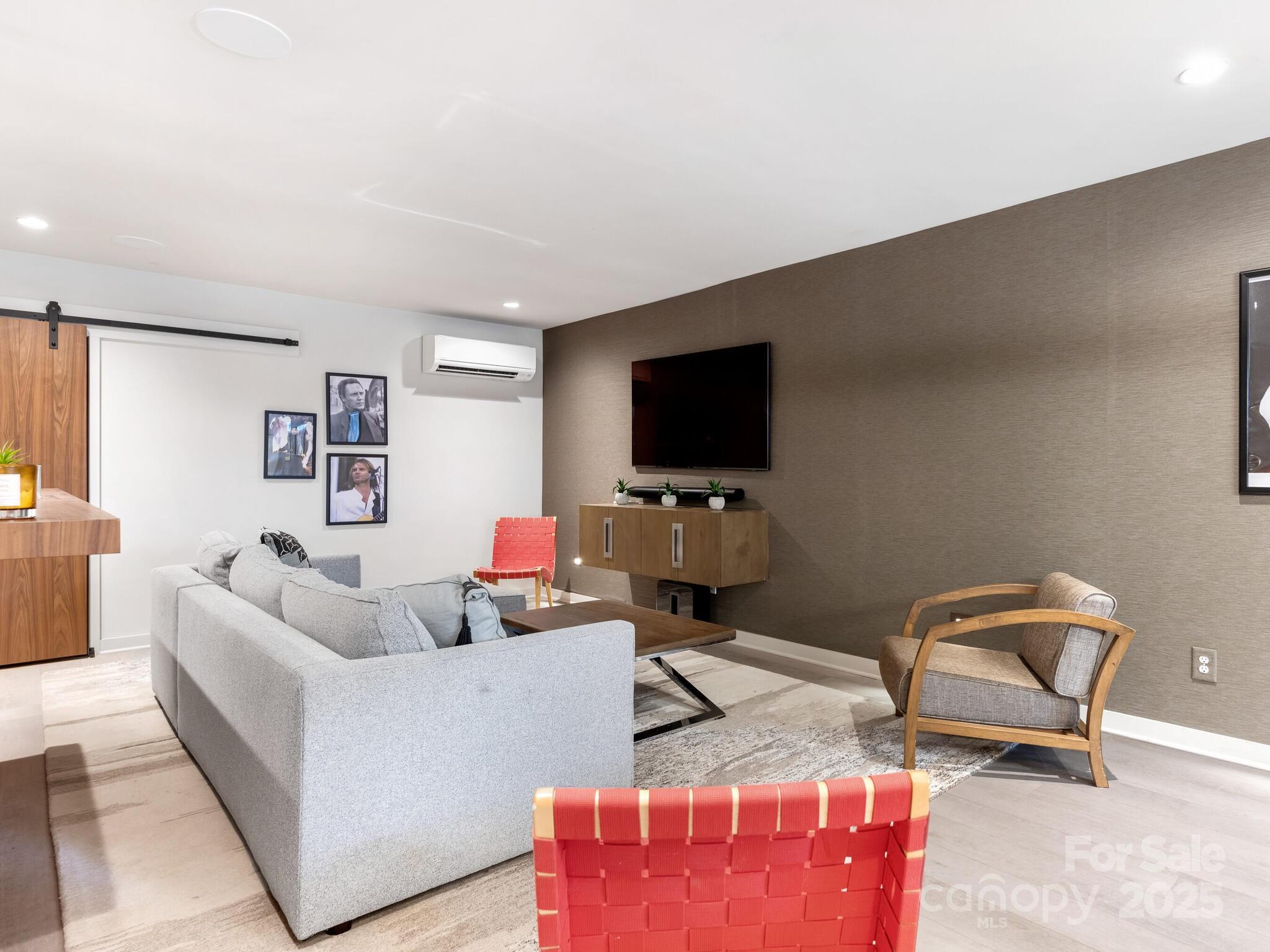 3637 Pelham Lane