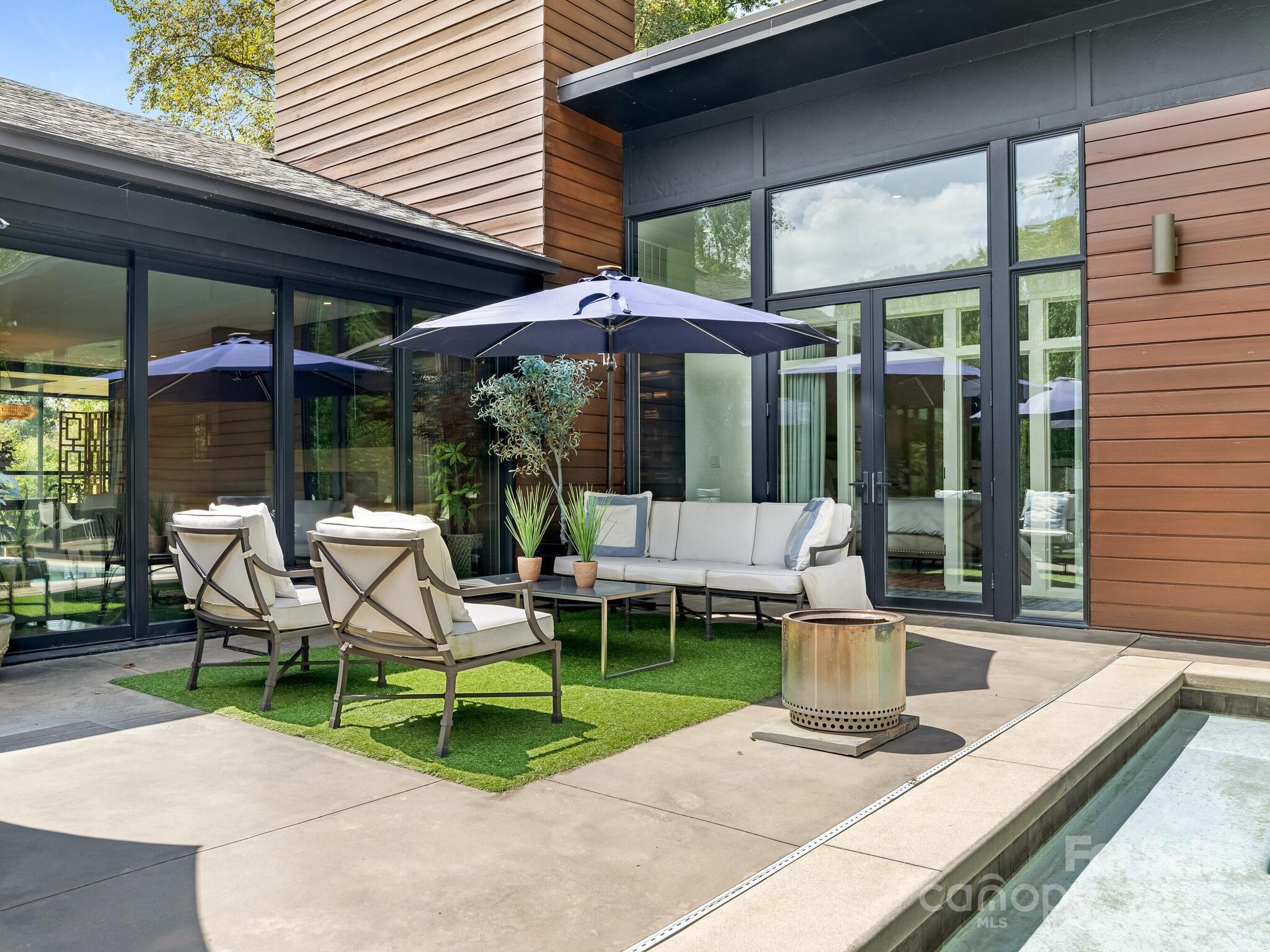 3637 Pelham Lane