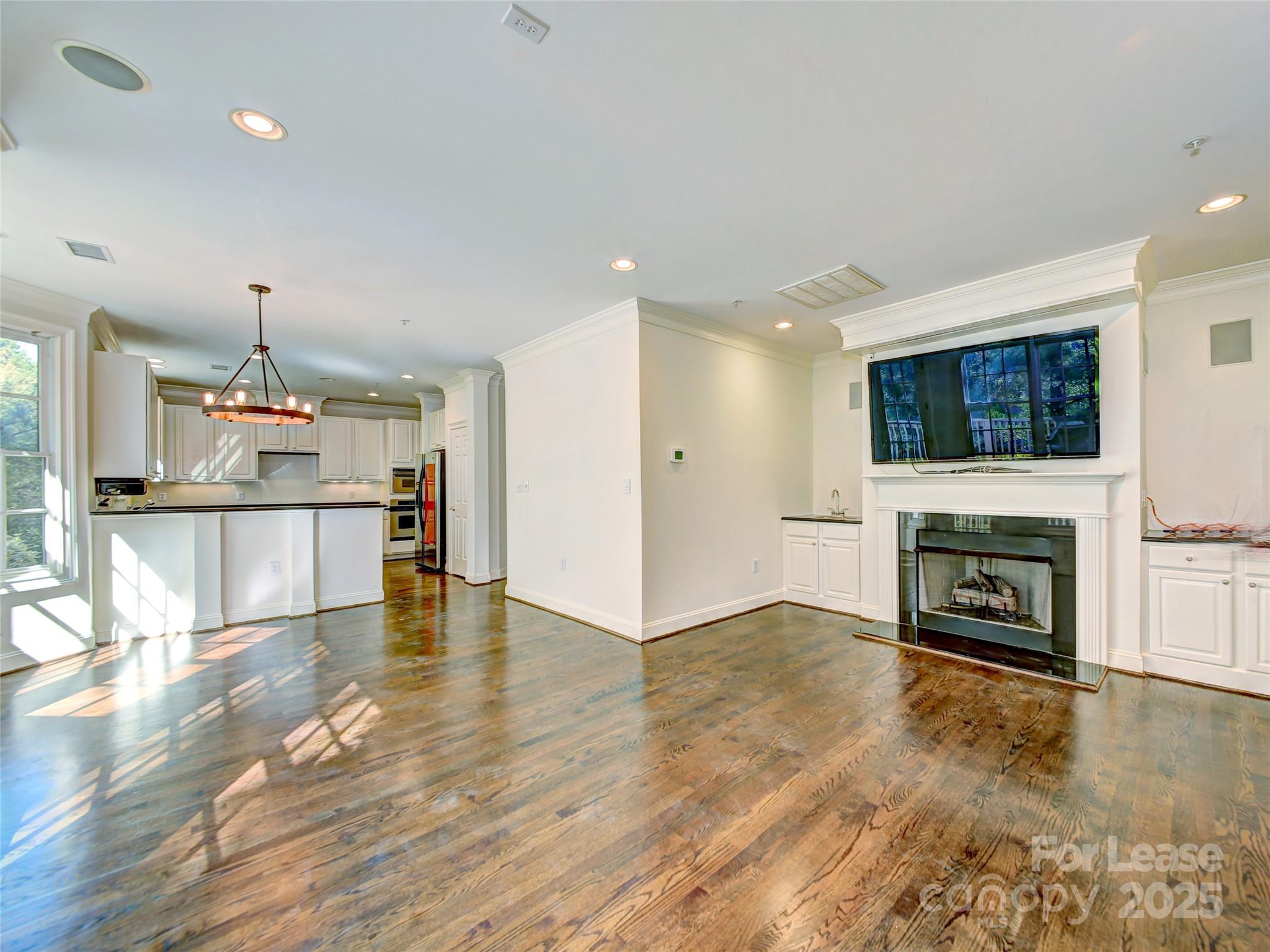 232 Wendover Heights Circle