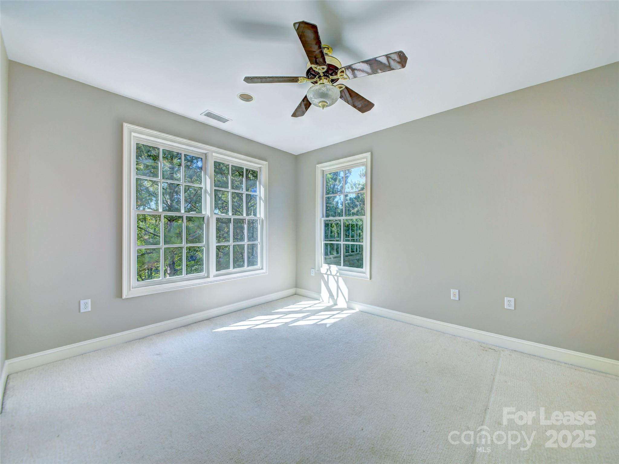 232 Wendover Heights Circle