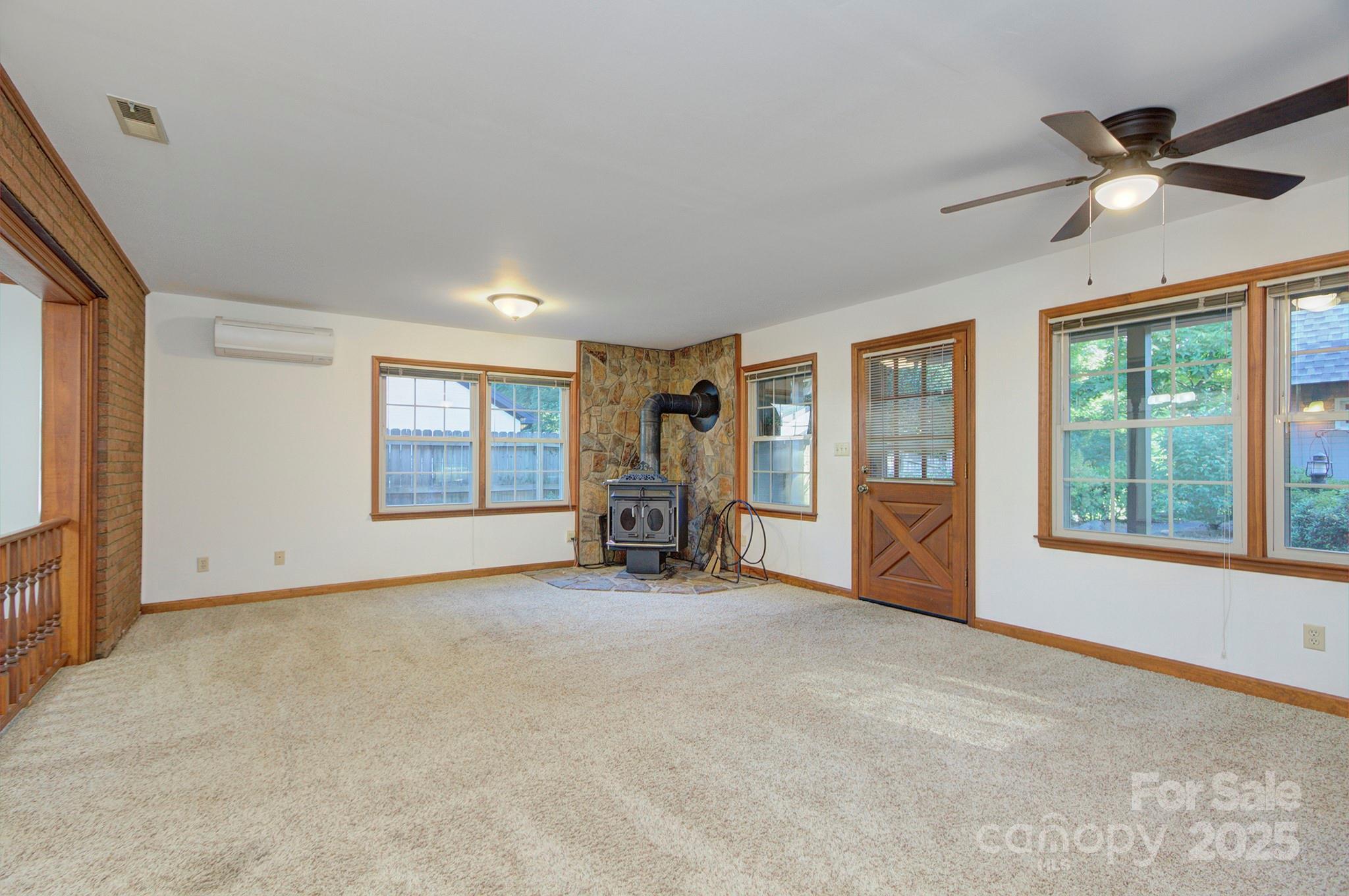 2825 Spring Valley Road