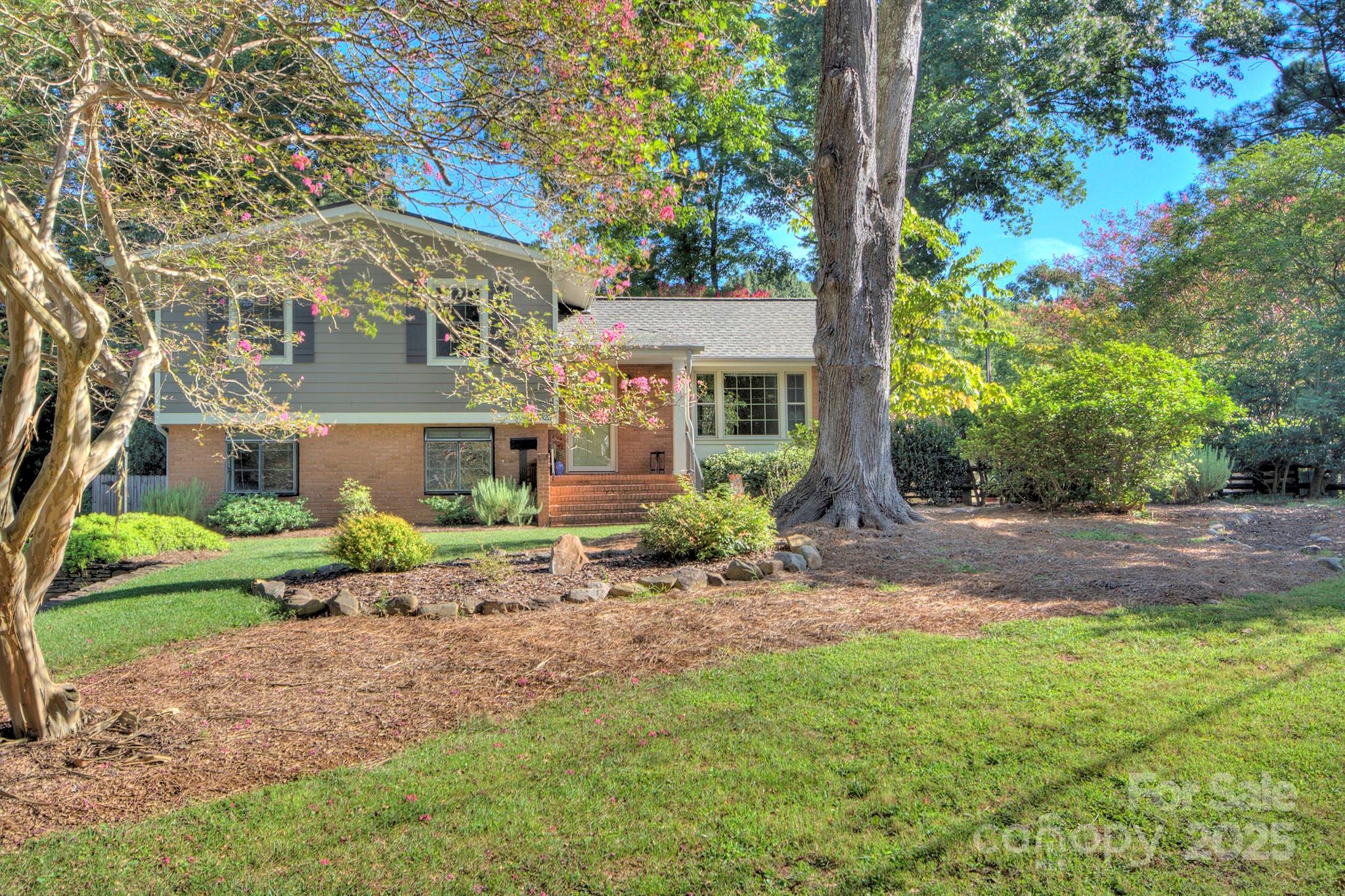 2825 Spring Valley Road