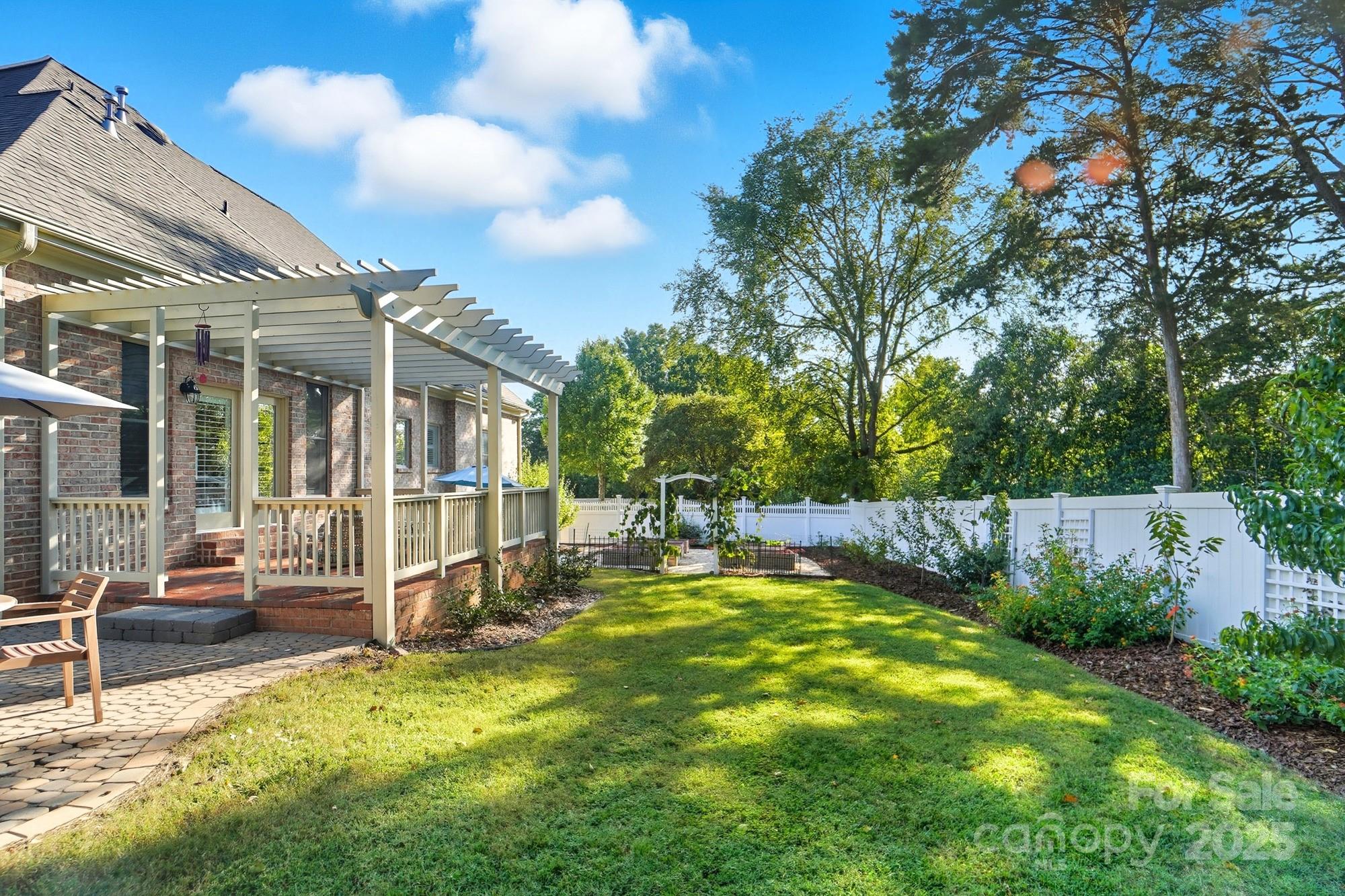 6768 Lynrose Court