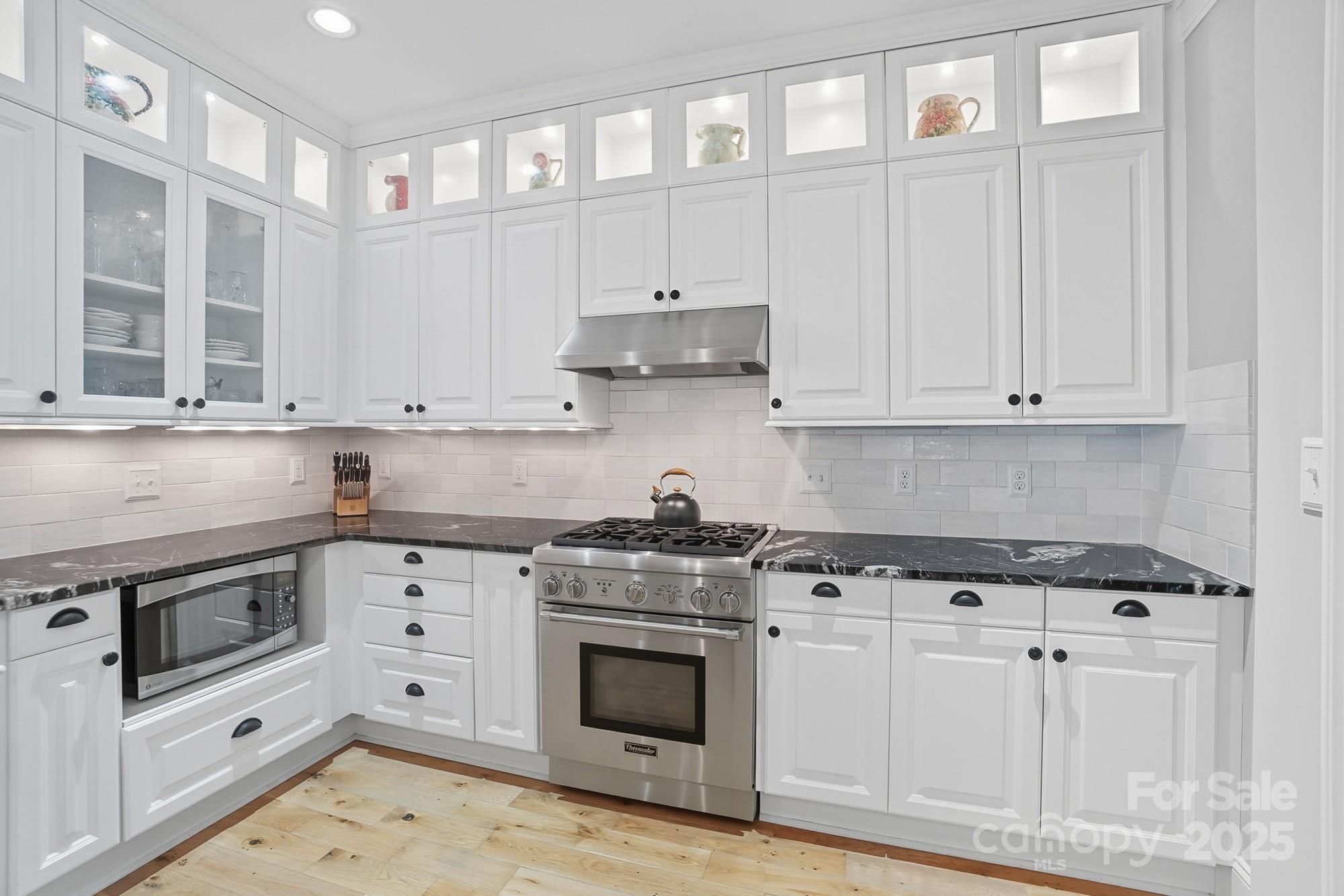 6768 Lynrose Court