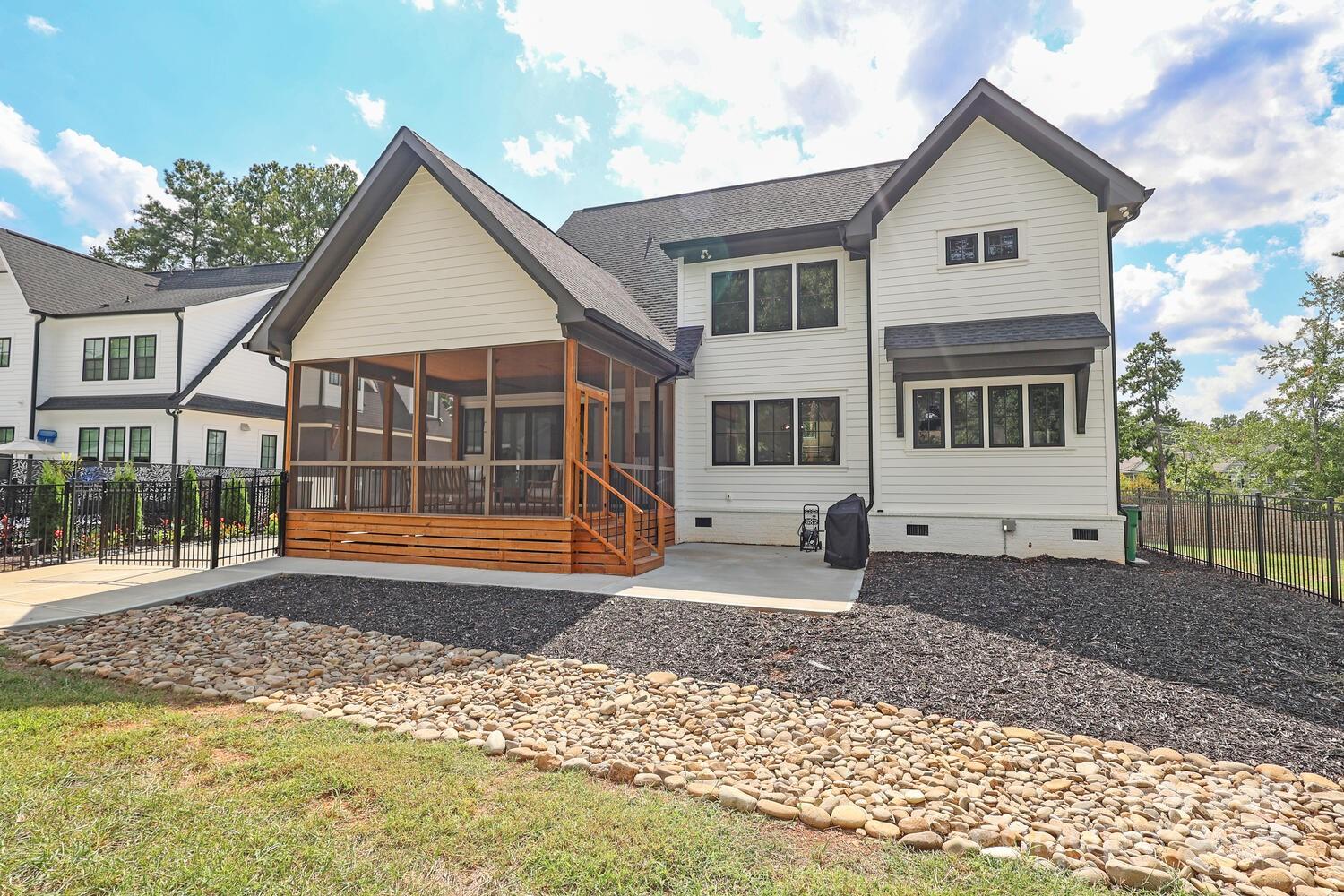 5511 Fairview Road
