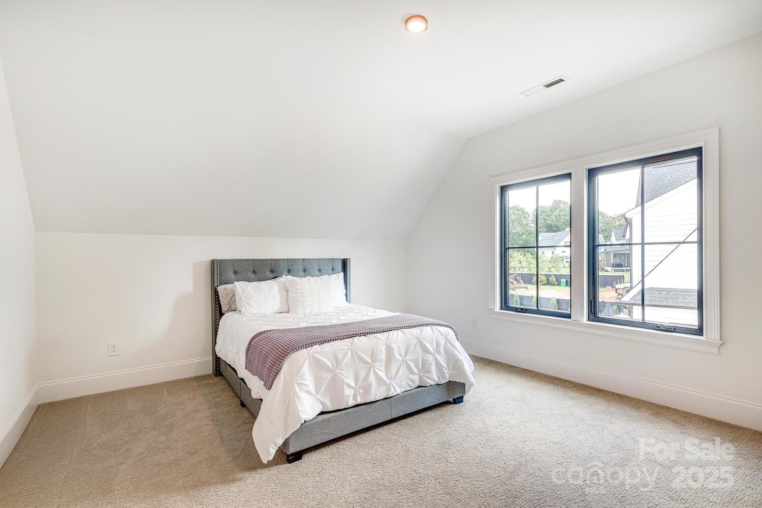 5511 Fairview Road
