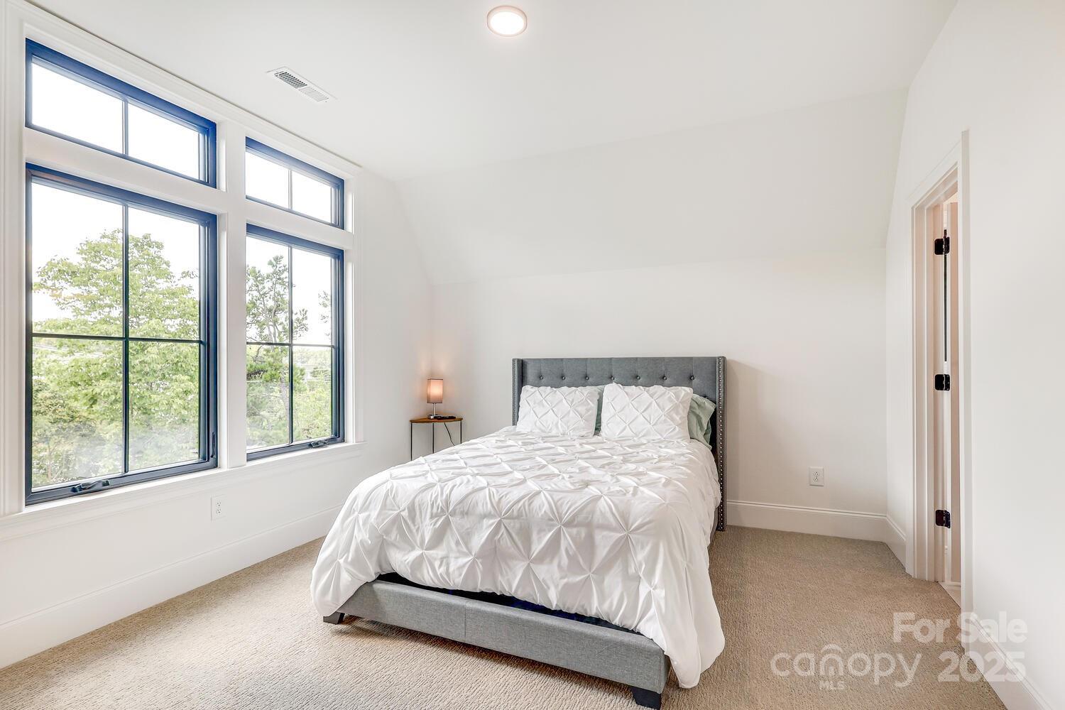 5511 Fairview Road