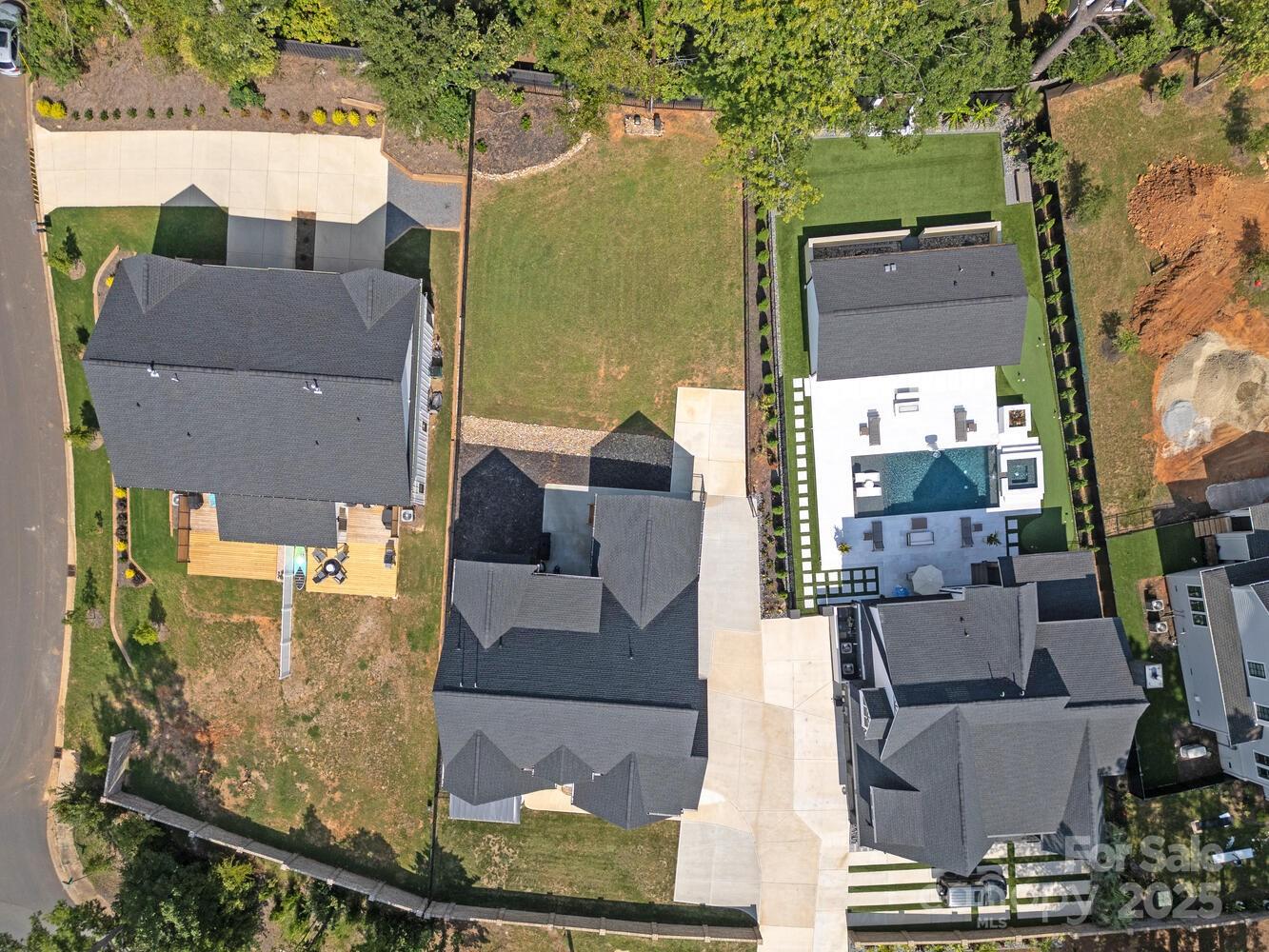 5511 Fairview Road