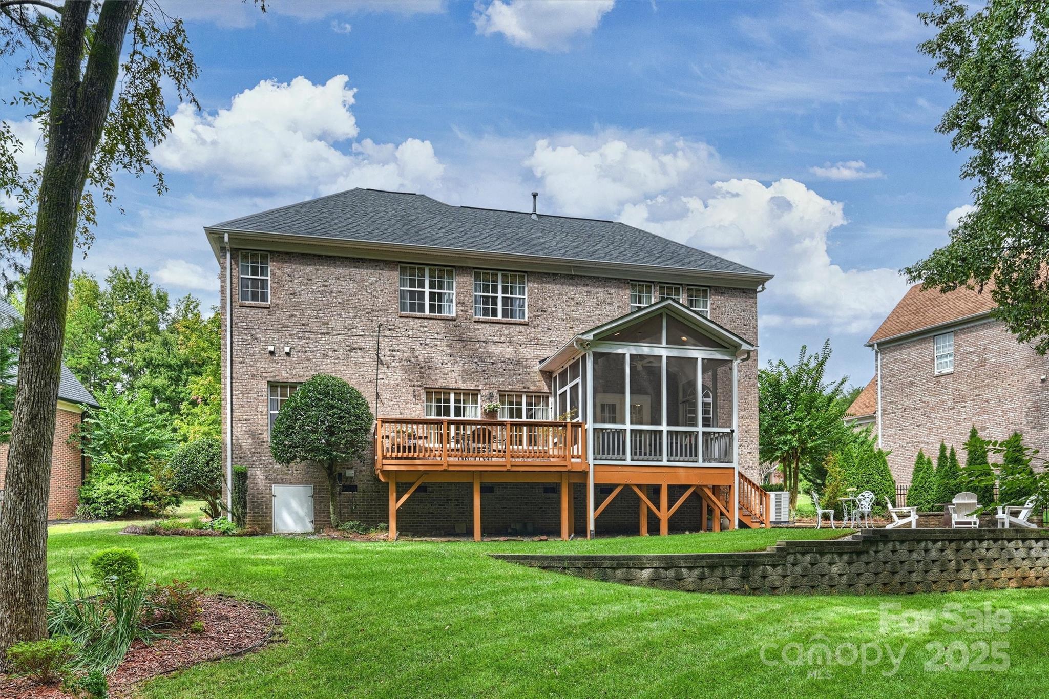 10421 Sundance Court