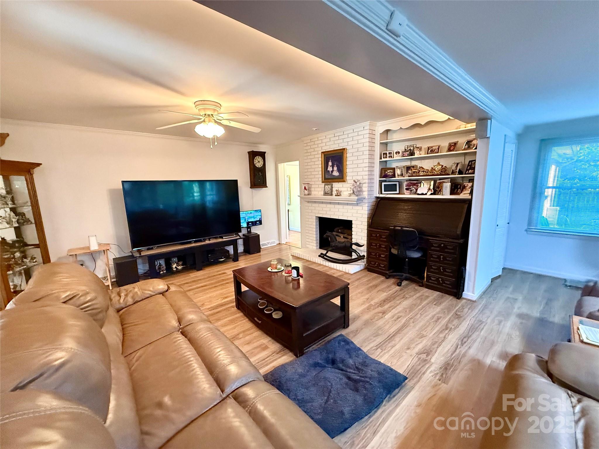 7632 Rolling Hill Road
