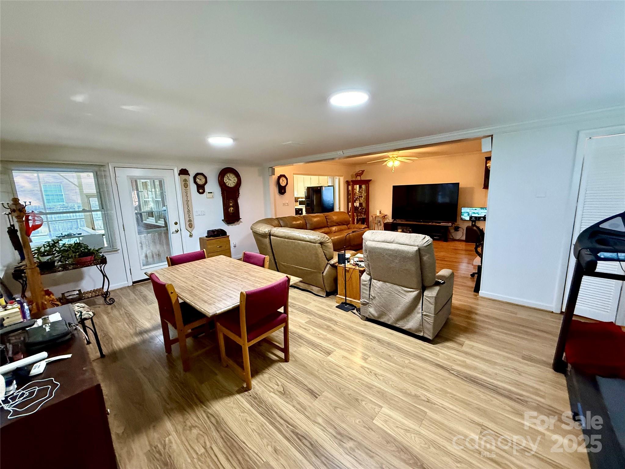 7632 Rolling Hill Road