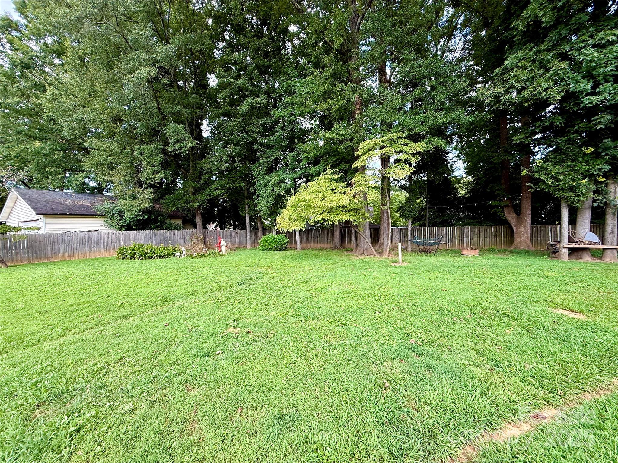 7632 Rolling Hill Road