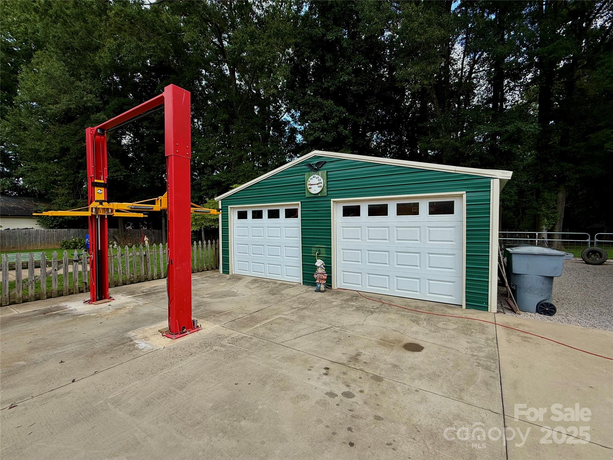 7632 Rolling Hill Road