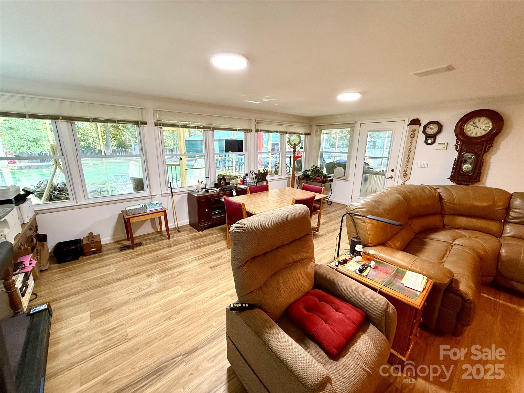 7632 Rolling Hill Road