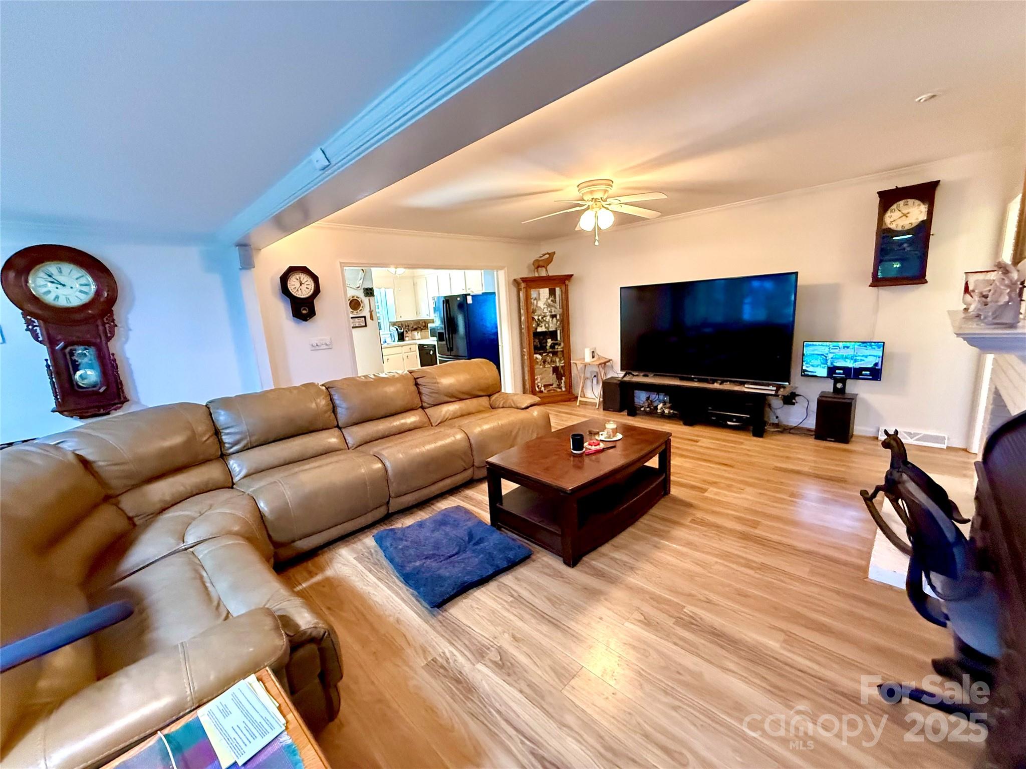7632 Rolling Hill Road