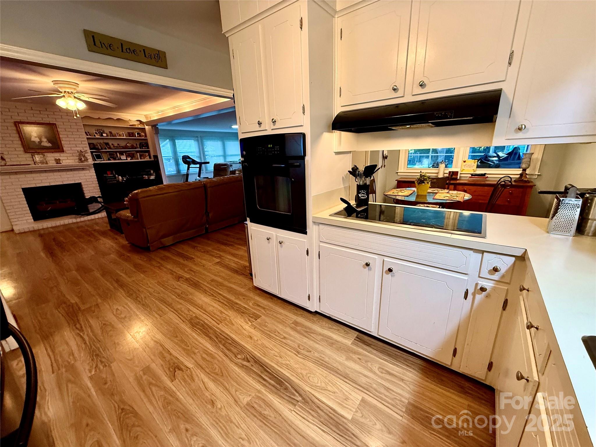 7632 Rolling Hill Road